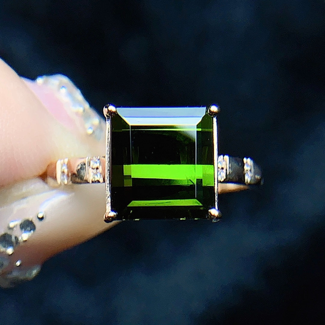 Cincin Turmalin Alami Tertanam Emas 18K - Perhiasan Indah