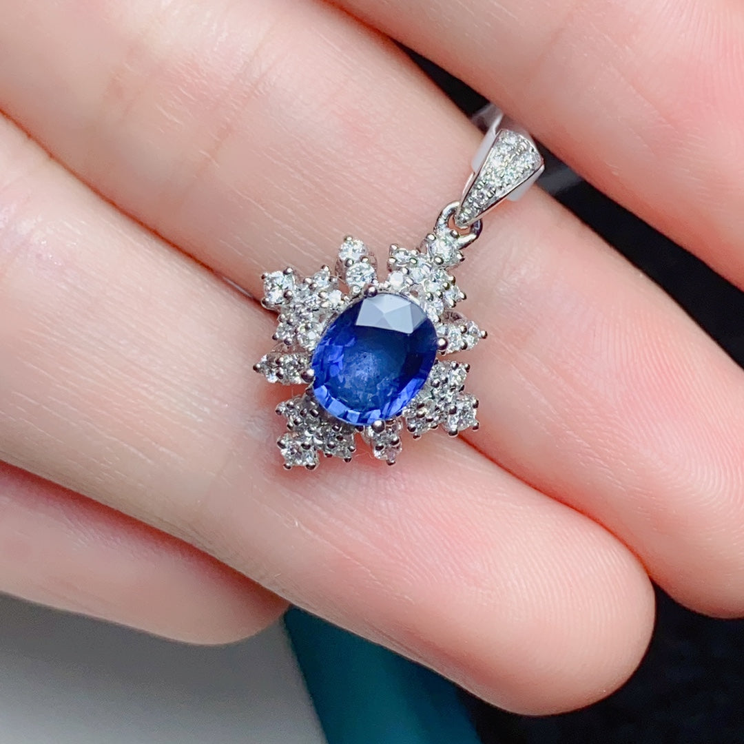 Liontin Safir 18k dengan Aksen Berlian - Keanggunan Royal Blue