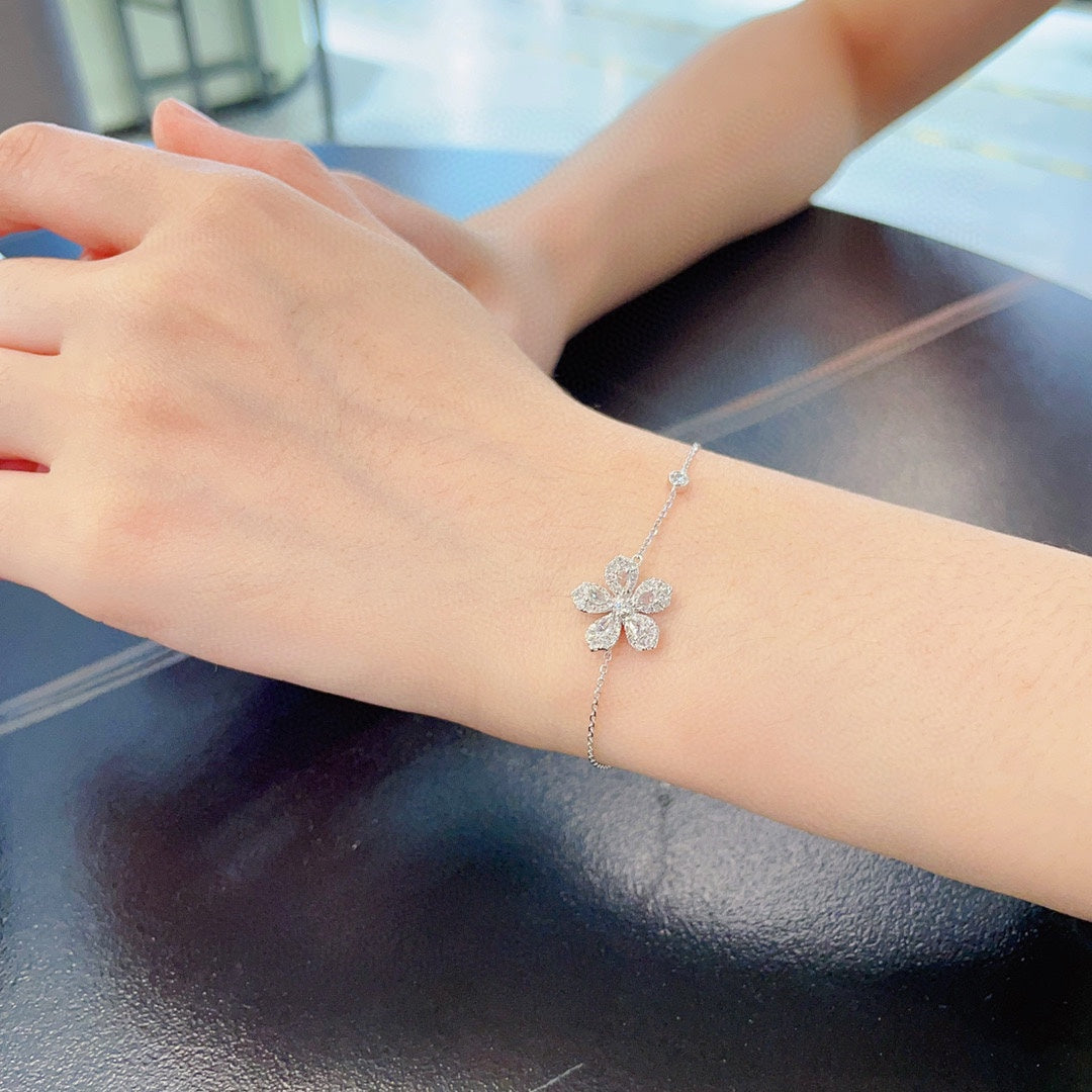 Brazalete con forma de gota delicada con flores y perlas cultivadas de diamantes de 9 quilates: joyería para cada ocasión