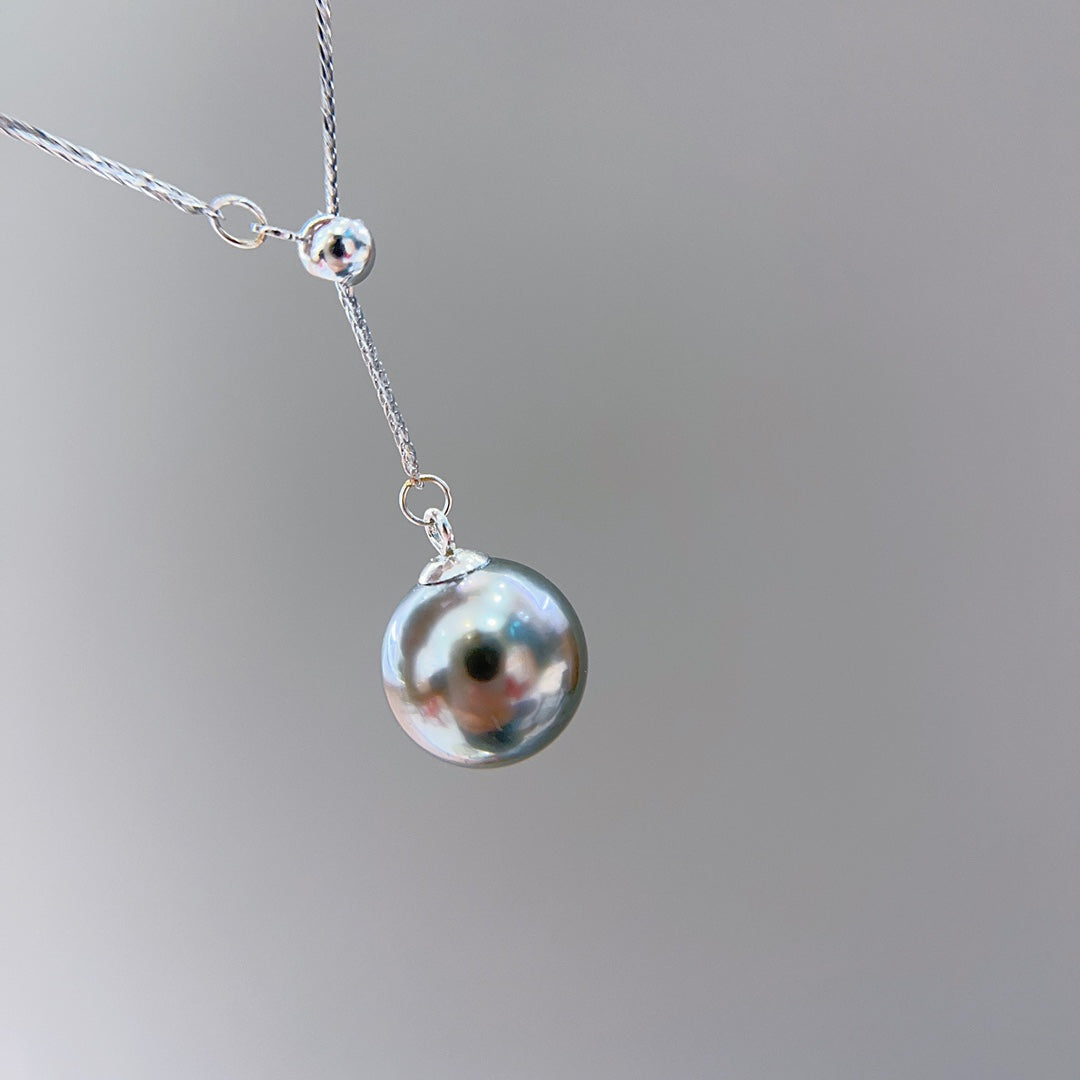 Bijoux luxueux en or 18 carats et perles noires de Tahiti de 8 à 9 mm