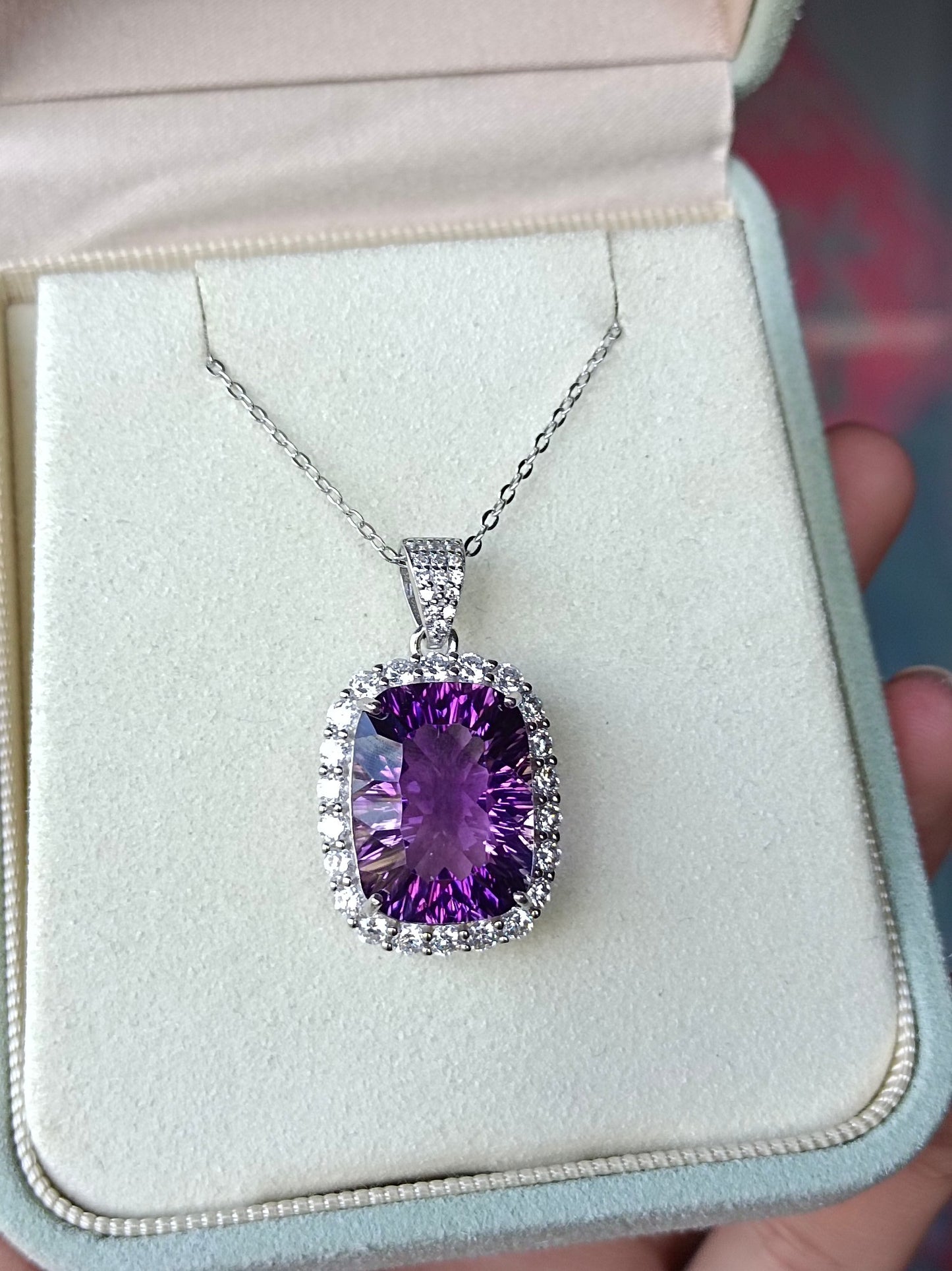 Colgante de joyería de amatista natural de lujo - Resplandor púrpura místico