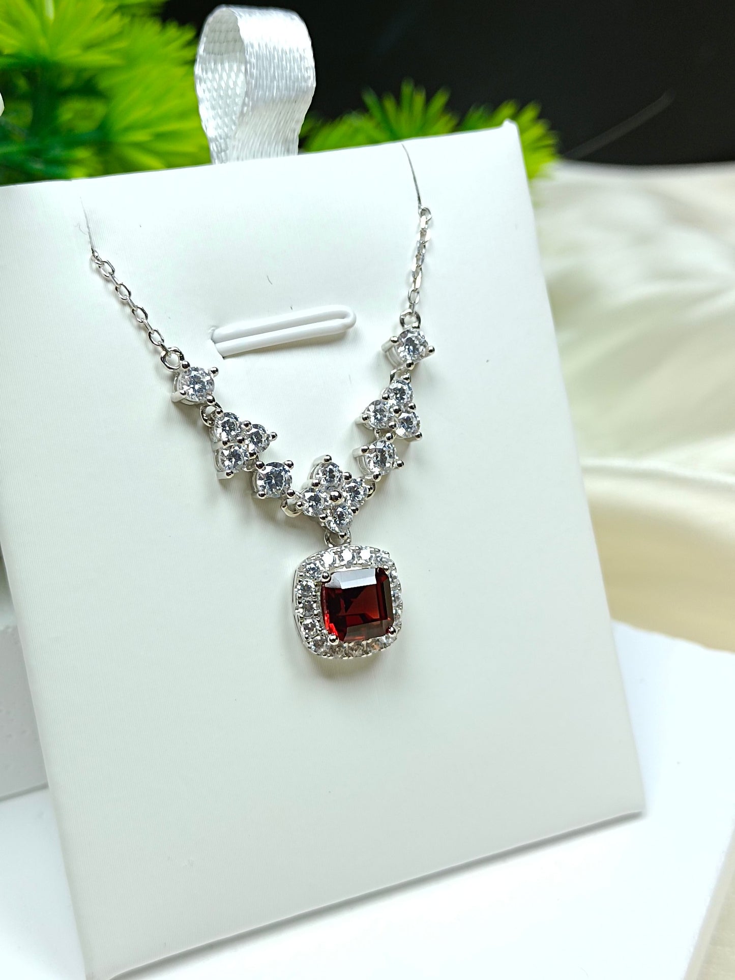 Collier élégant avec pendentif carré en grenat en argent sterling S925, artisanat en or 18 carats, bijoux uniques