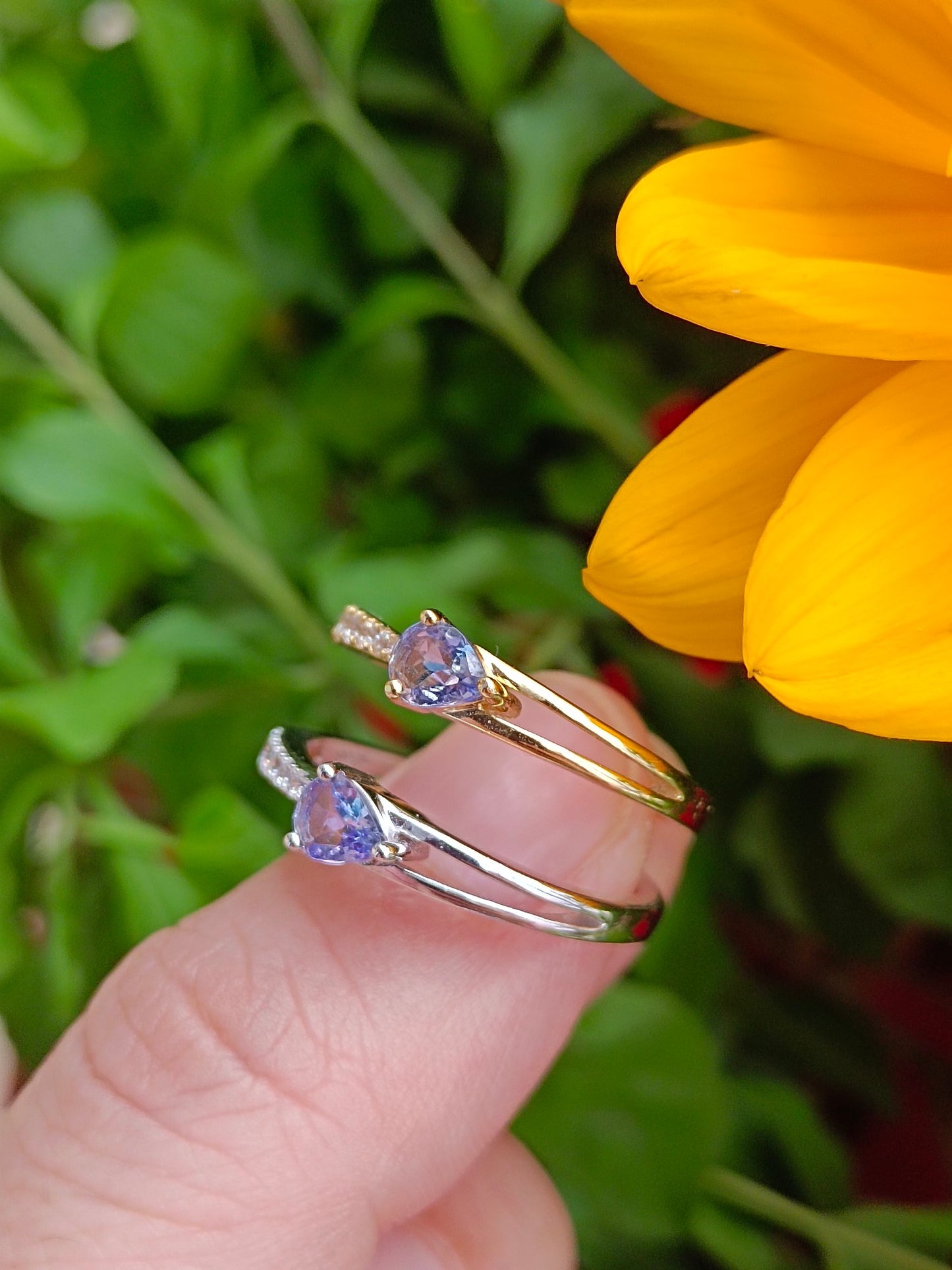 Bague Tanzanite exquise - Une touche d'élégance dans des bijoux minimalistes