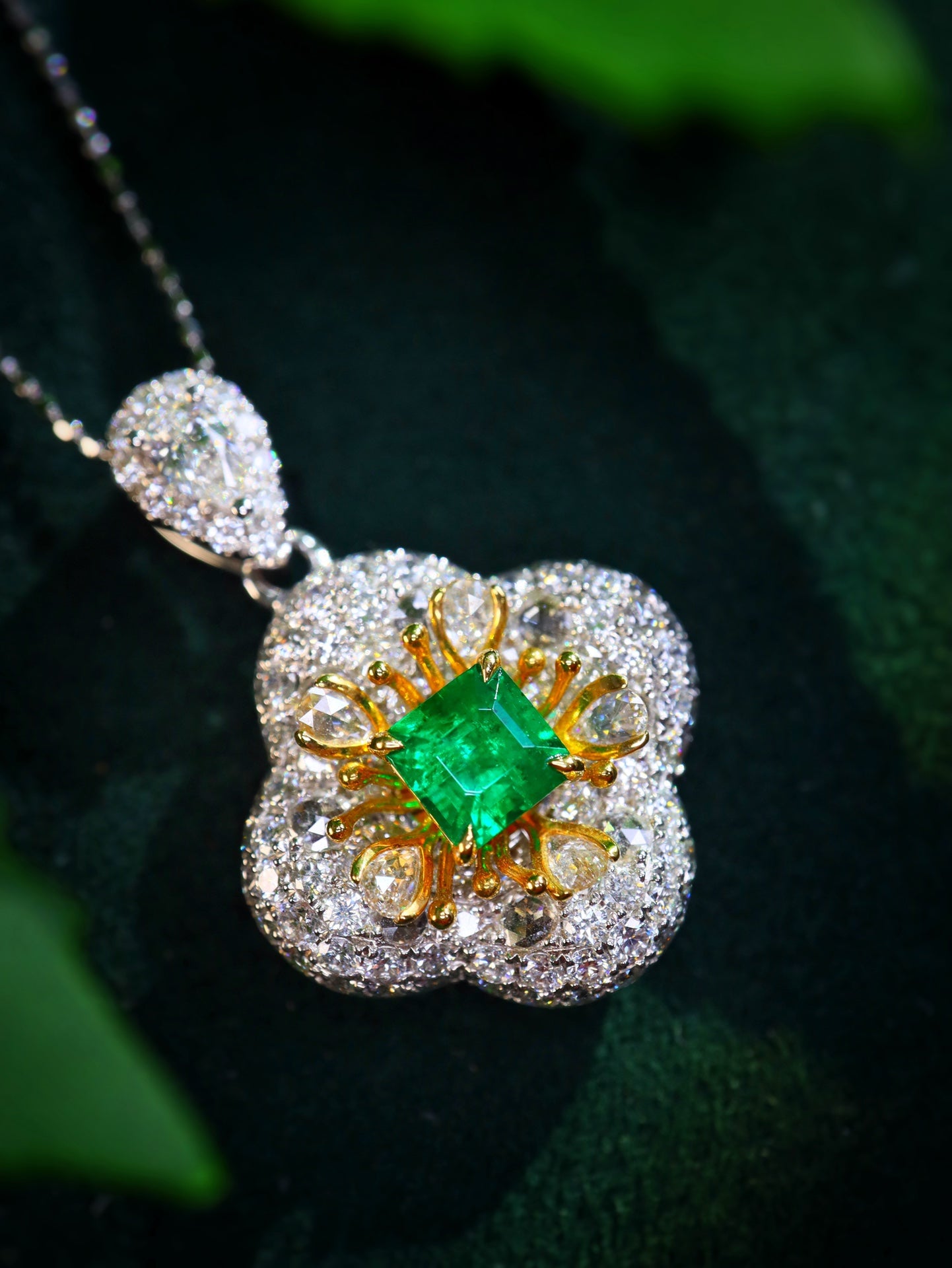 Colgante Esmeralda Panjshir - VVG Warton Green Jewelry Marvel