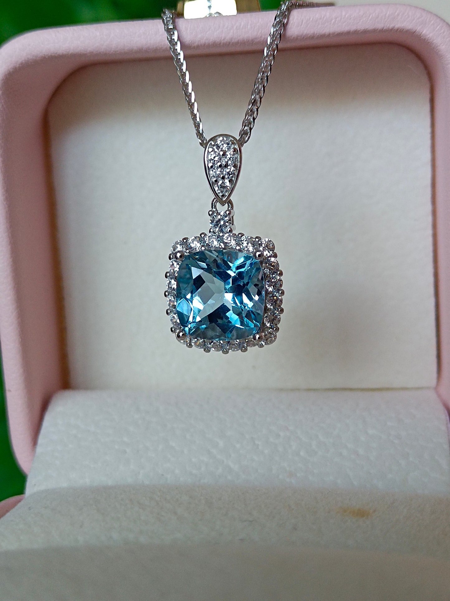 Exquisite Natural Swiss Blue Topaz Pendant - A Jewelry Must-Have