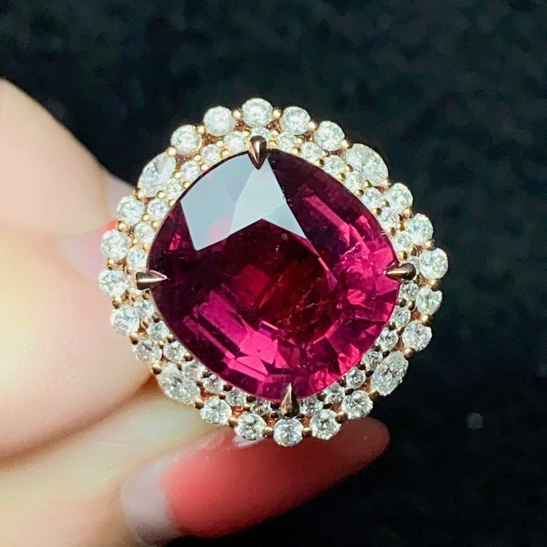 Exquisite 18K Gold Embedded Natural Tourmaline Ring - A Jewelry Masterpiece