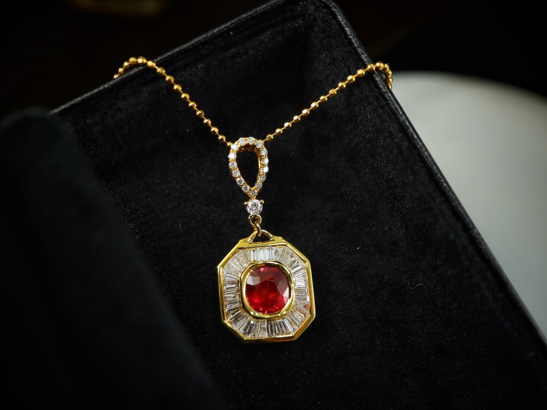 Güvercin Kanı Kırmızı Yakut Kolye - Premium Moda Takı