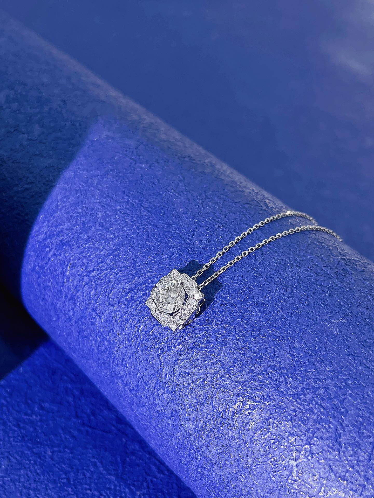18K odlad rund Diamond Ocean Warmth Halsband - LGXL027