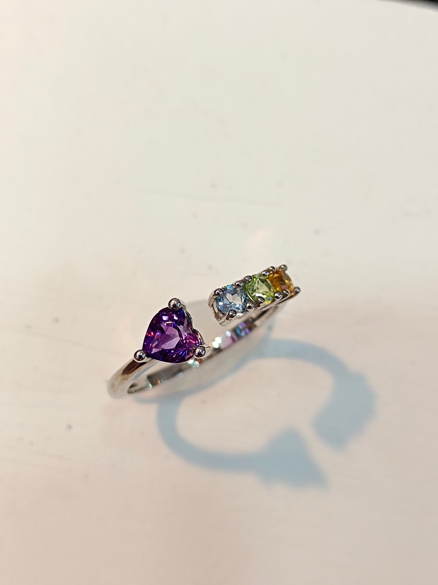 S925 Sterling Sølv Tungt håndverk Innebygd Ametyst Heart Multi-Gem Ring