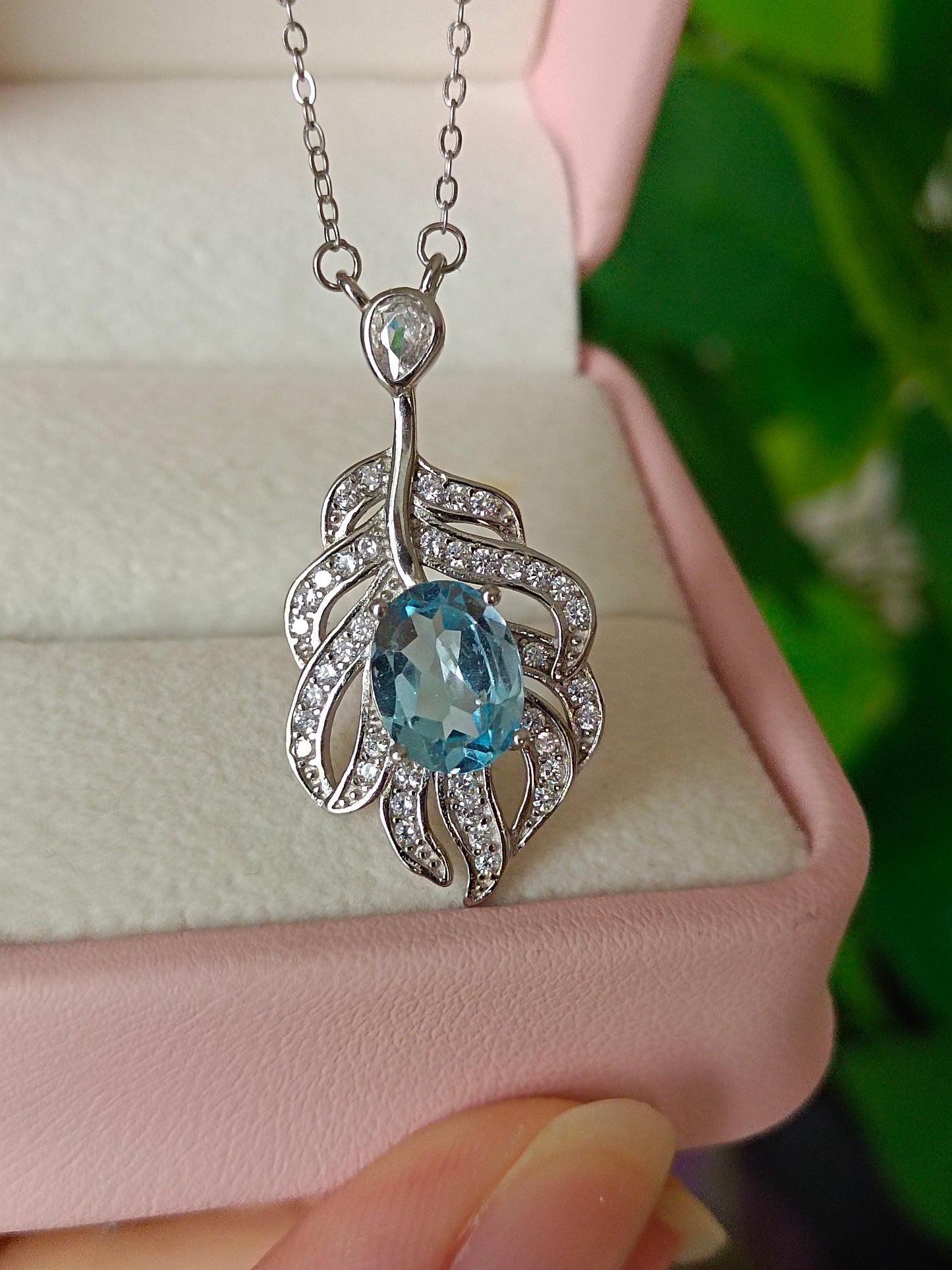 Exquisite Natural Topaz Feather Pendant Jewelry