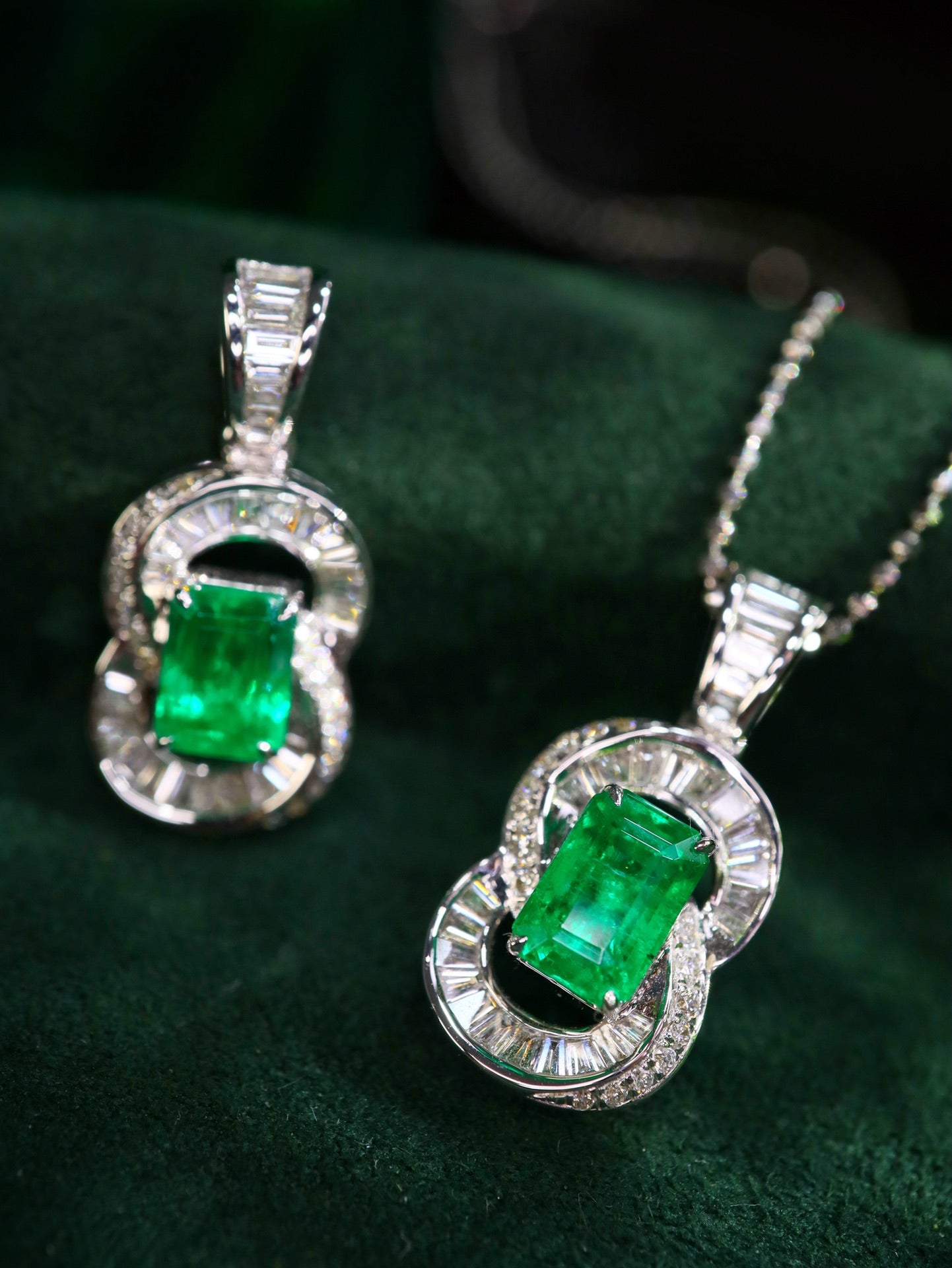 Colgante de esmeralda Panjshir: una maravilla de joyería