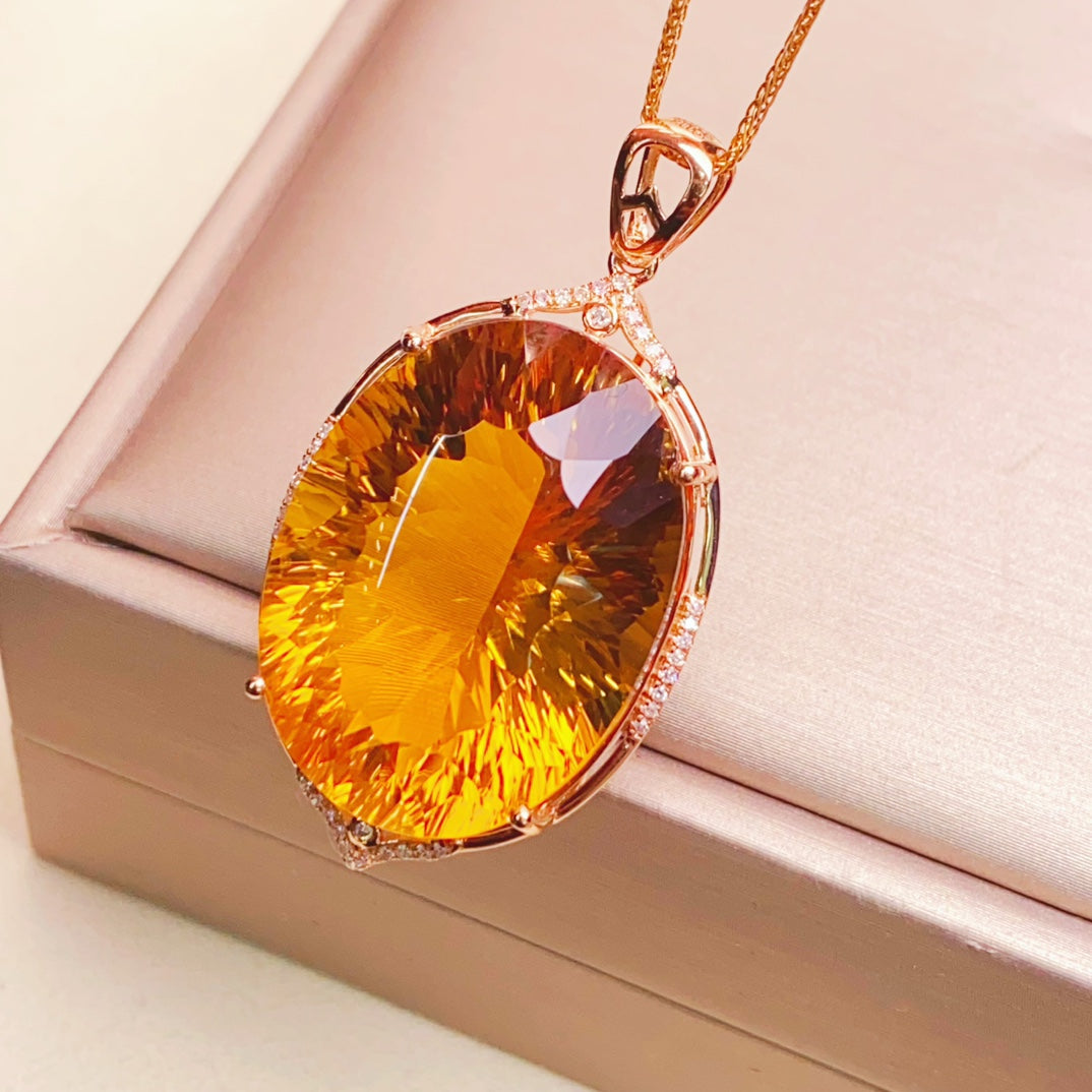 Strahlender, sonnenähnlicher Charme: Natürlicher, in 18 Karat Gold eingebetteter gelber Citrin-Anhängerschmuck