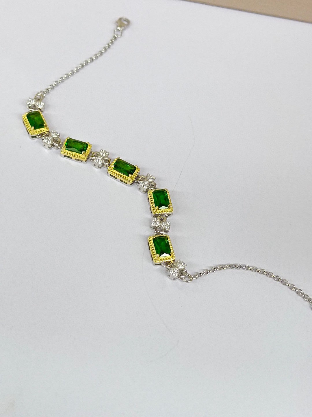 S925 Silver Embedded Diopside Bracelet - Elegant and Fashionable Jewelry