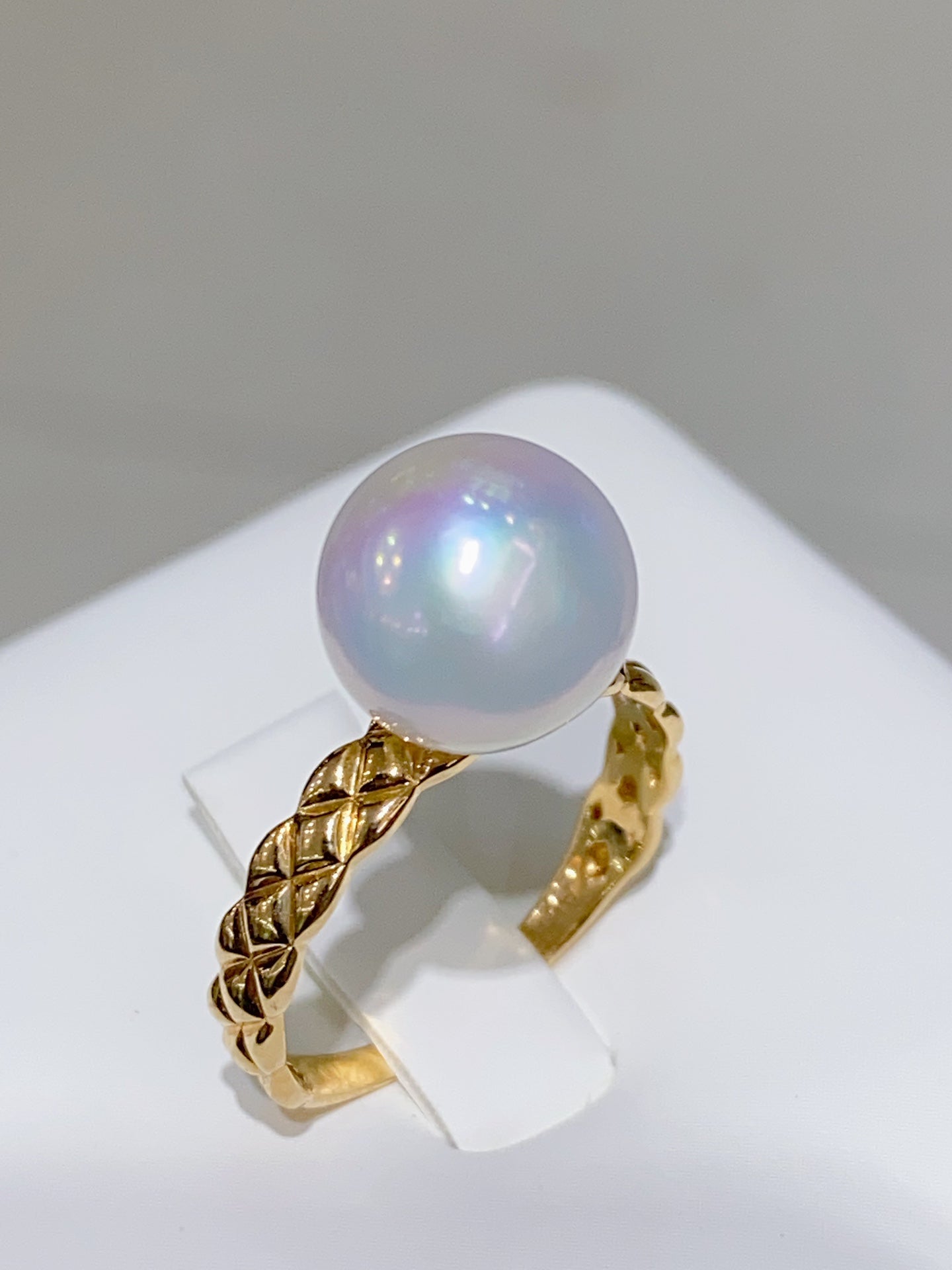 18K 金鑲嵌 9-10 毫米極光愛迪生珍珠首飾