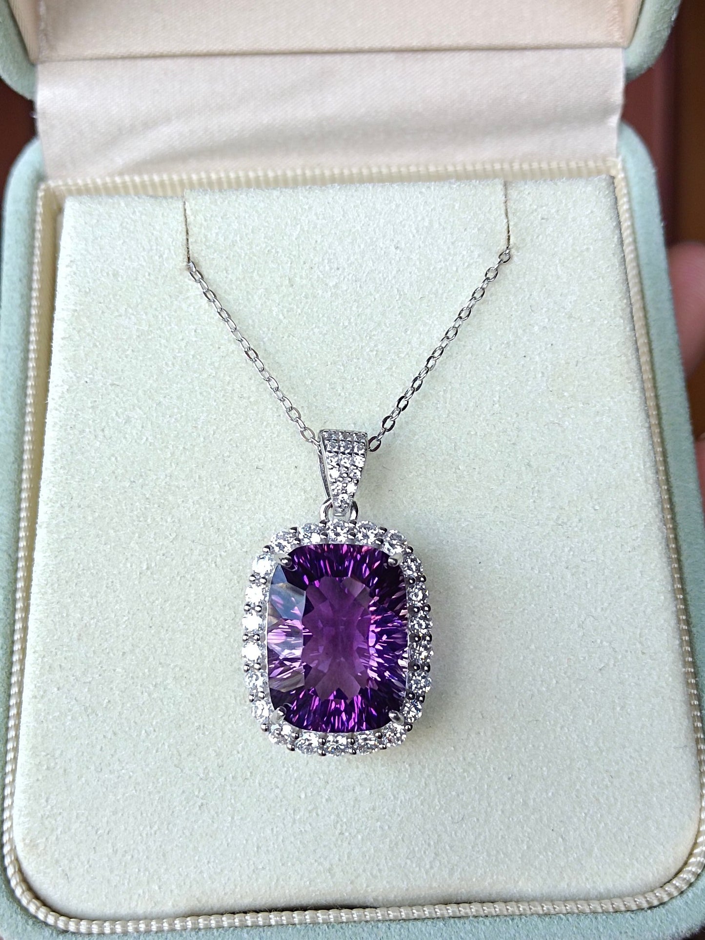 Colgante de joyería de amatista natural de lujo - Resplandor púrpura místico