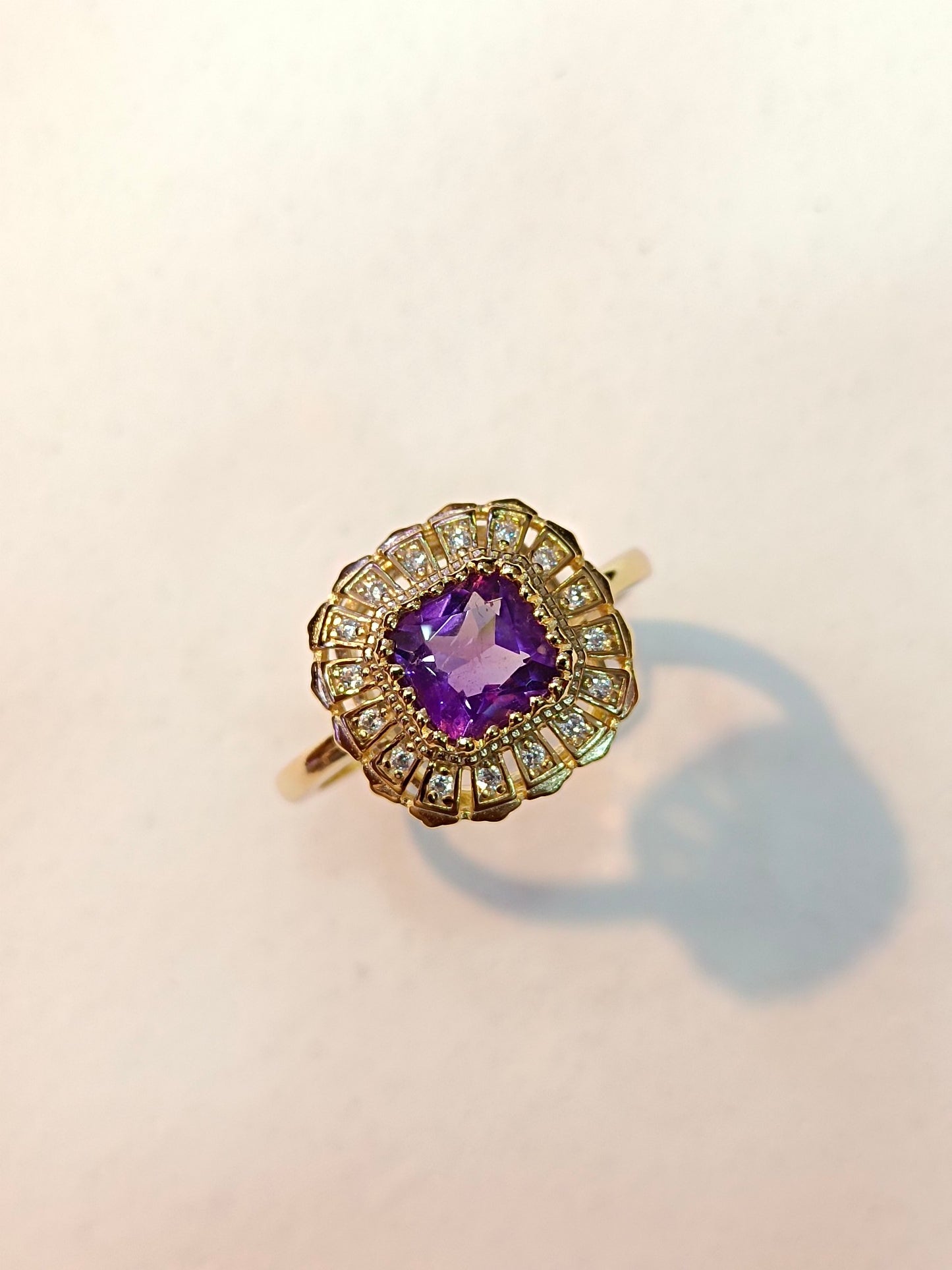 Elegant S925 Sterlingsølv innebygd ametystring - smykker for vår og sommer