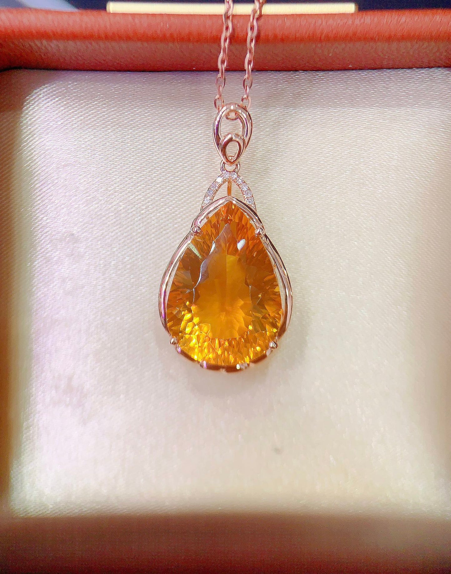 New Arrival: 18K Gold Diamond-Encrusted Citrine Pendant (Chain Not Included) - Exquisite Jewelry