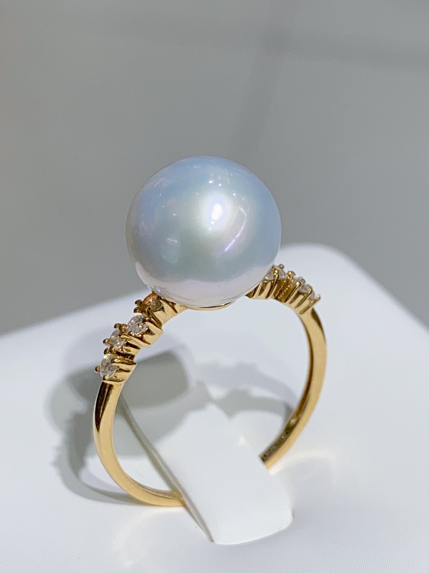 Bague élégante en or 18 carats incrustée de diamants avec perle Aurora Edison de 10 à 11 mm