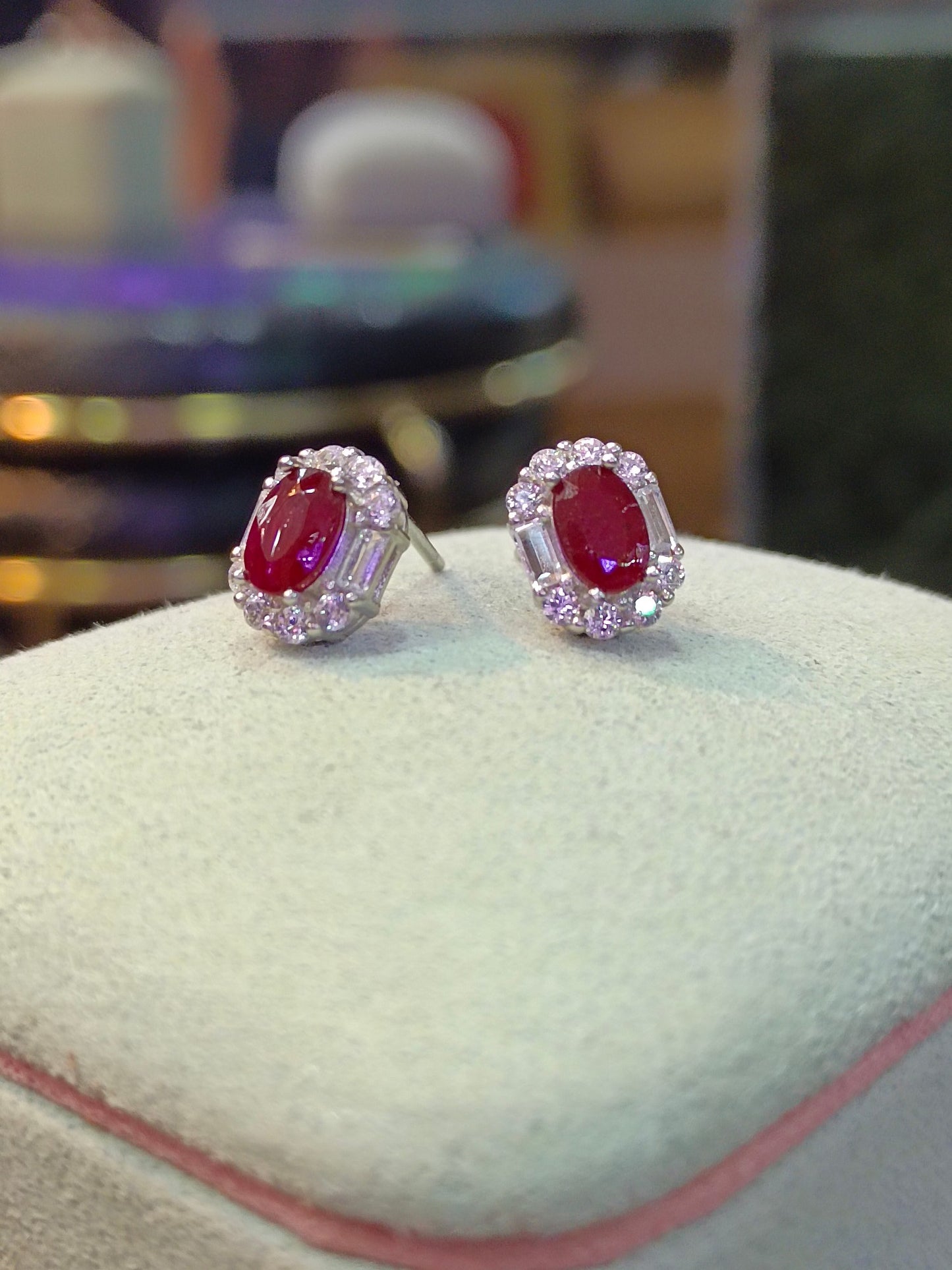 S925 Silver Embedded Ruby Earrings - Elegant Jewelry Piece