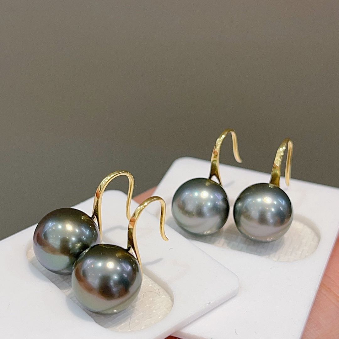 Luxurious 18K Gold Tahiti Black Pearl Earrings - High Quality Jewelry