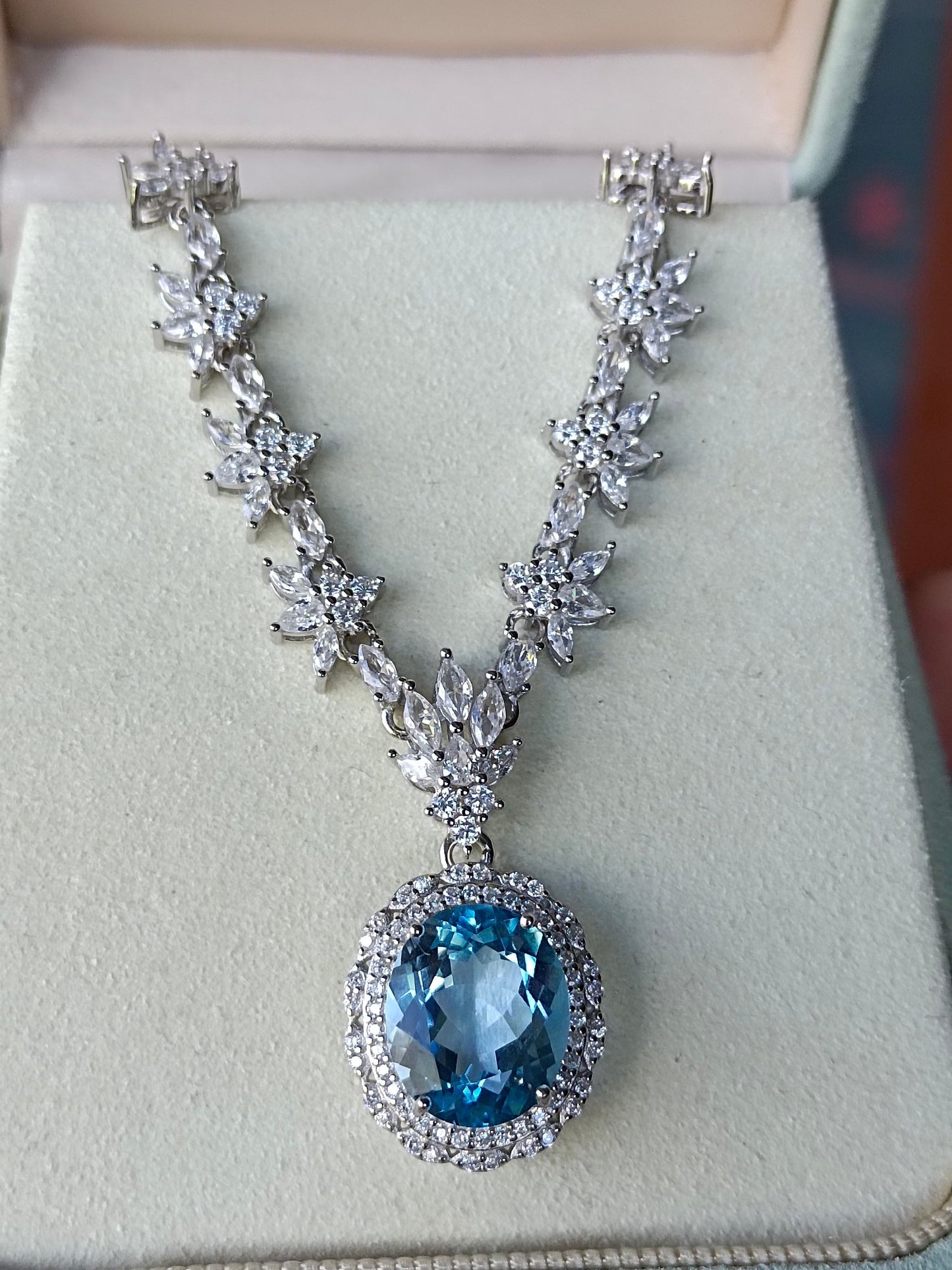 Prachtige sieraden van natuurlijke topaas: S925 zilver, luxueus ingebed