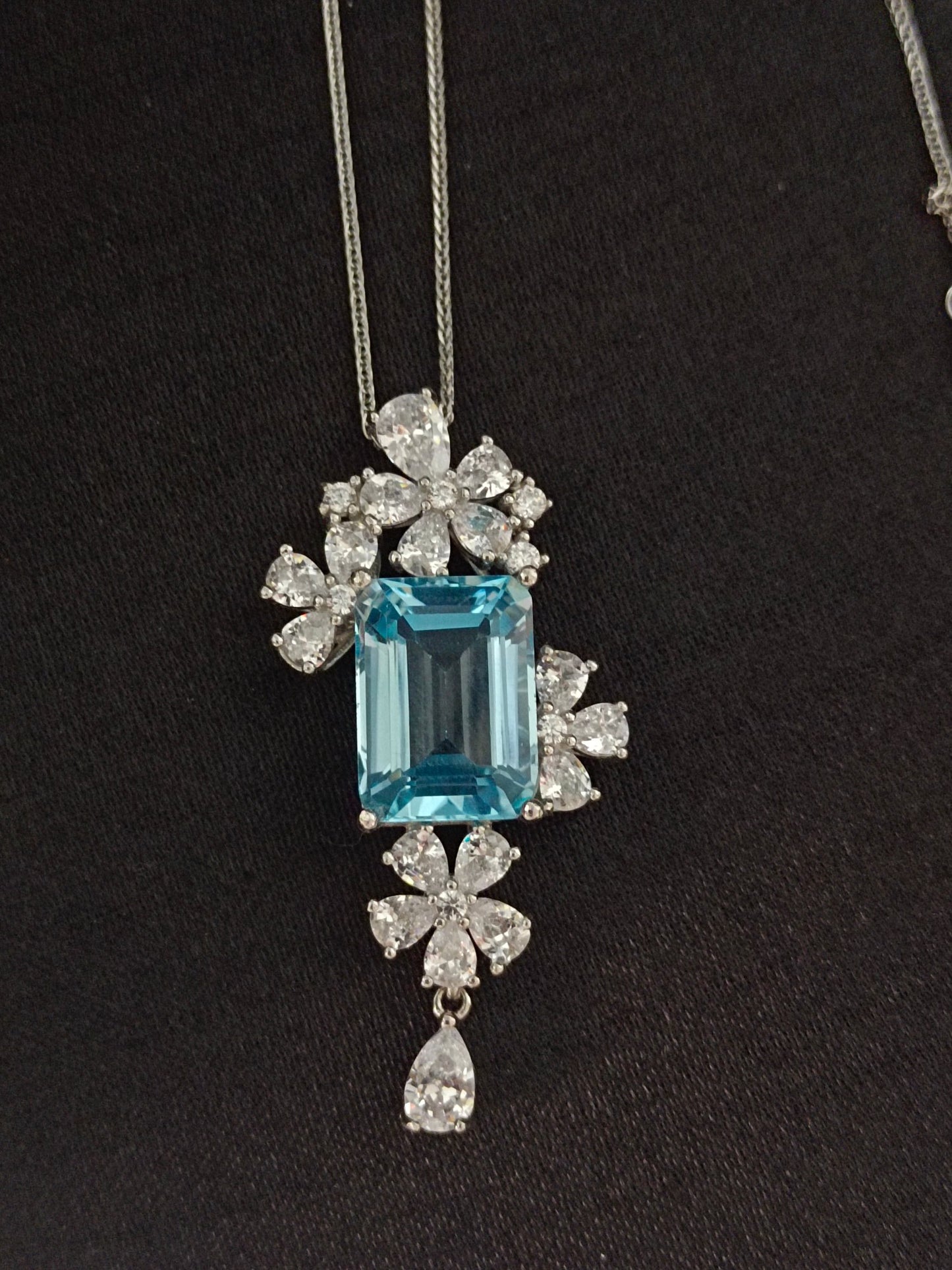 Exquisite Natural Topaz Square Pendant Jewelry