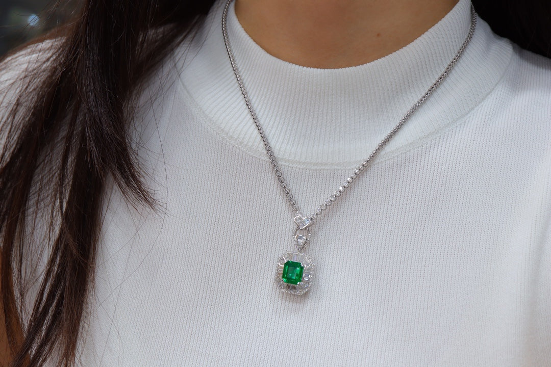 Ciondolo/anello con smeraldo Gioiello a doppio uso - Verde verdeggiante di prima scelta