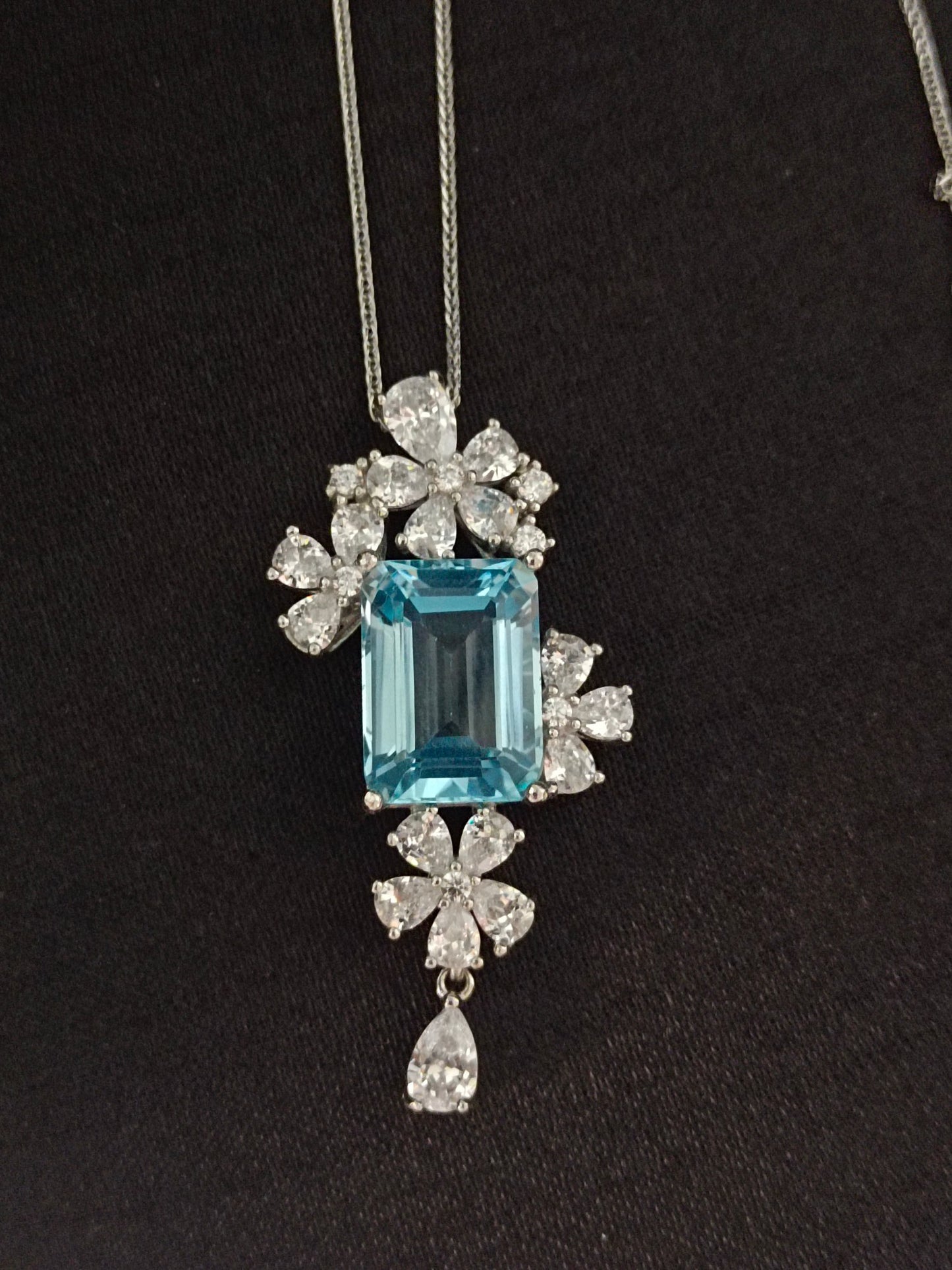 Exquisite Natural Topaz Square Pendant Jewelry