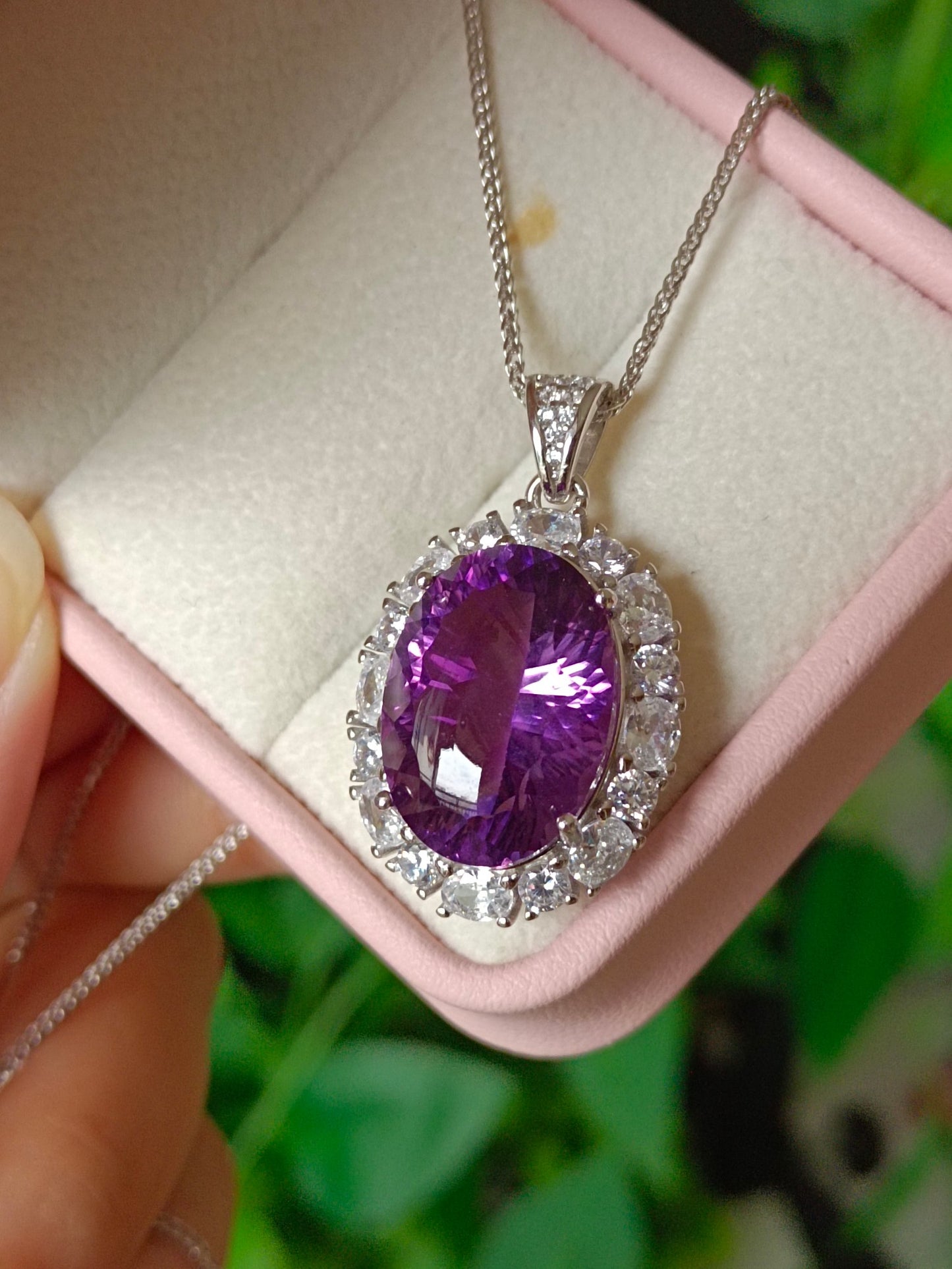 Luxe natuurlijke amethist hanger sieraden met vol vuur en rijke kleuren