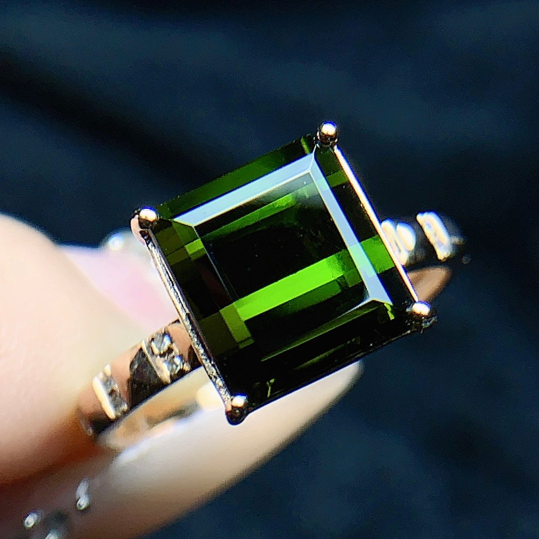 Cincin Turmalin Alami Tertanam Emas 18K - Perhiasan Indah