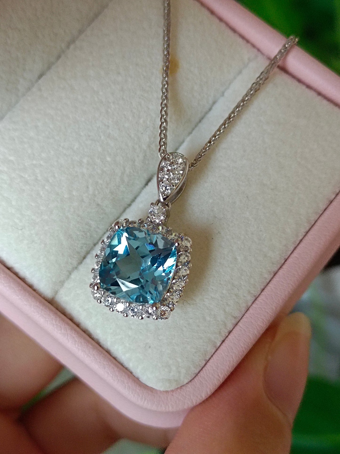 Exquisite Natural Swiss Blue Topaz Pendant - A Jewelry Must-Have