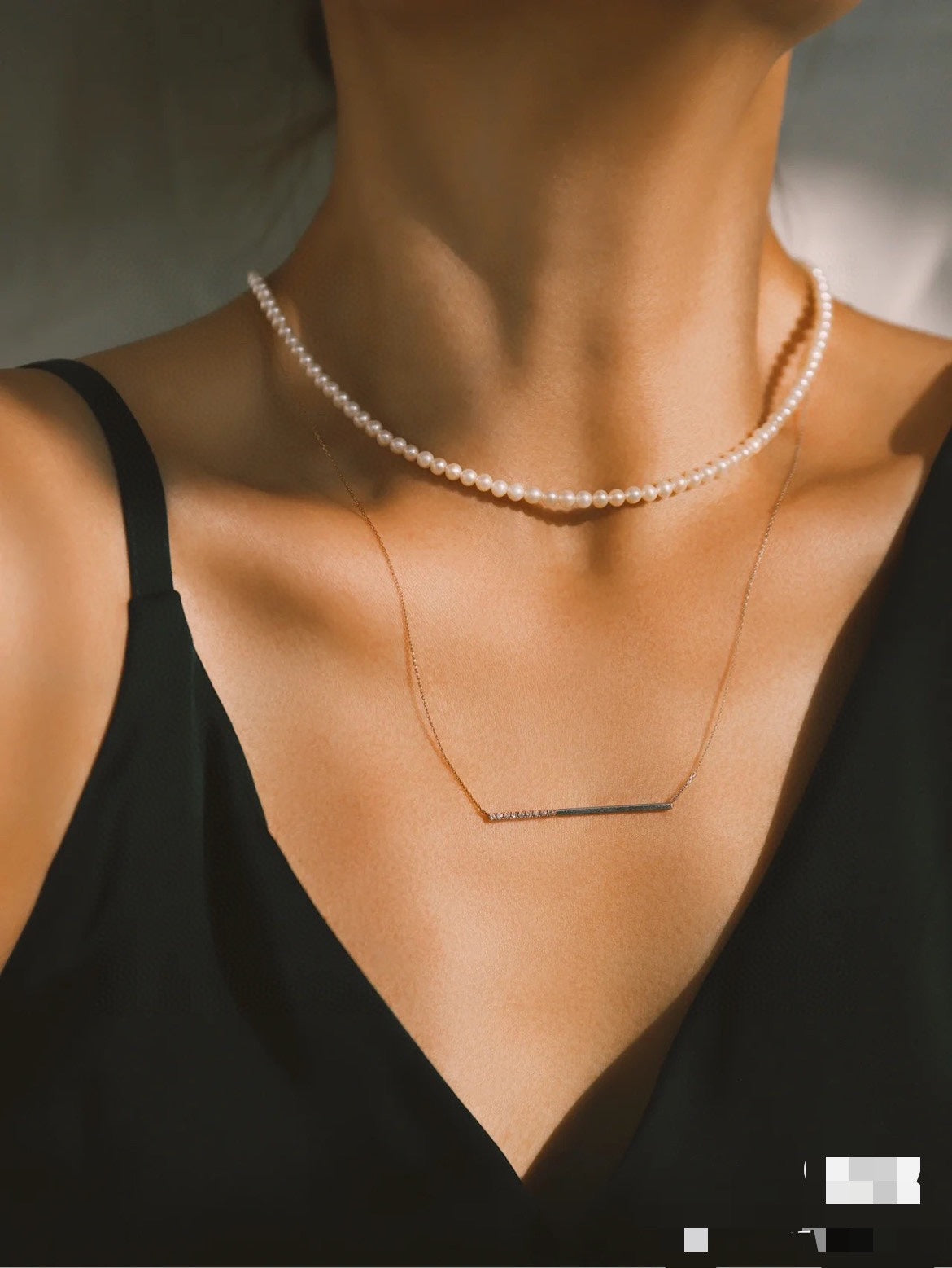 Élégant fermoir et chaîne de queue 18 carats avec bijoux en perles d'eau douce de 3,5 à 4 mm