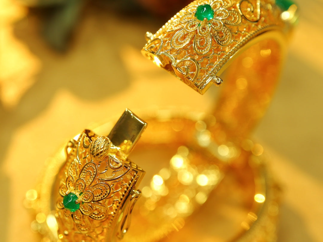 Exquisites filigranes Smaragd-Armband – ein Schmuckschatz