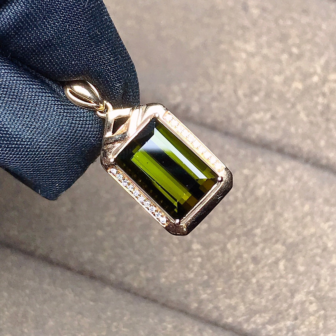 Natural Tourmaline Pendant - Exquisite Jewelry Craftsmanship
