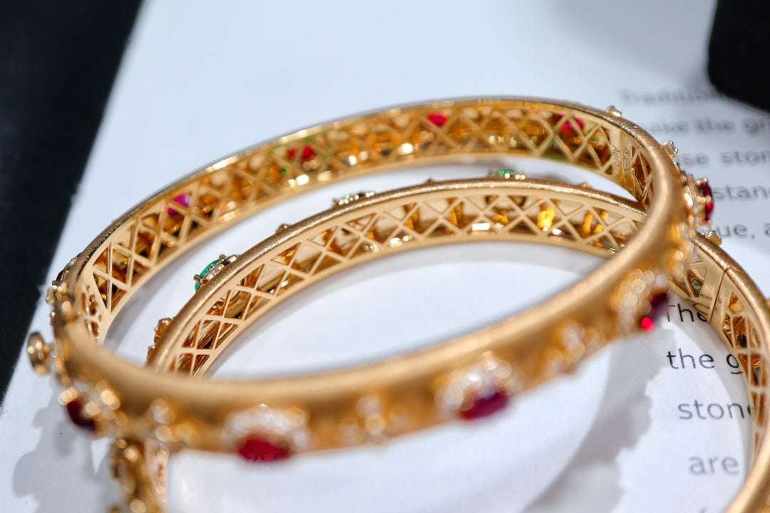 Zeitlose Eleganz: Buccellati Craftsmanship-Armband in der Schmuckkollektion