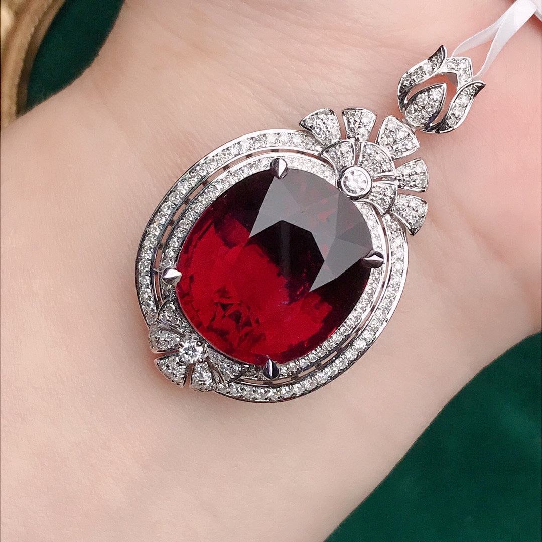 Exquisite Collector's Grade Large Carat Bixbite Pendant Jewelry