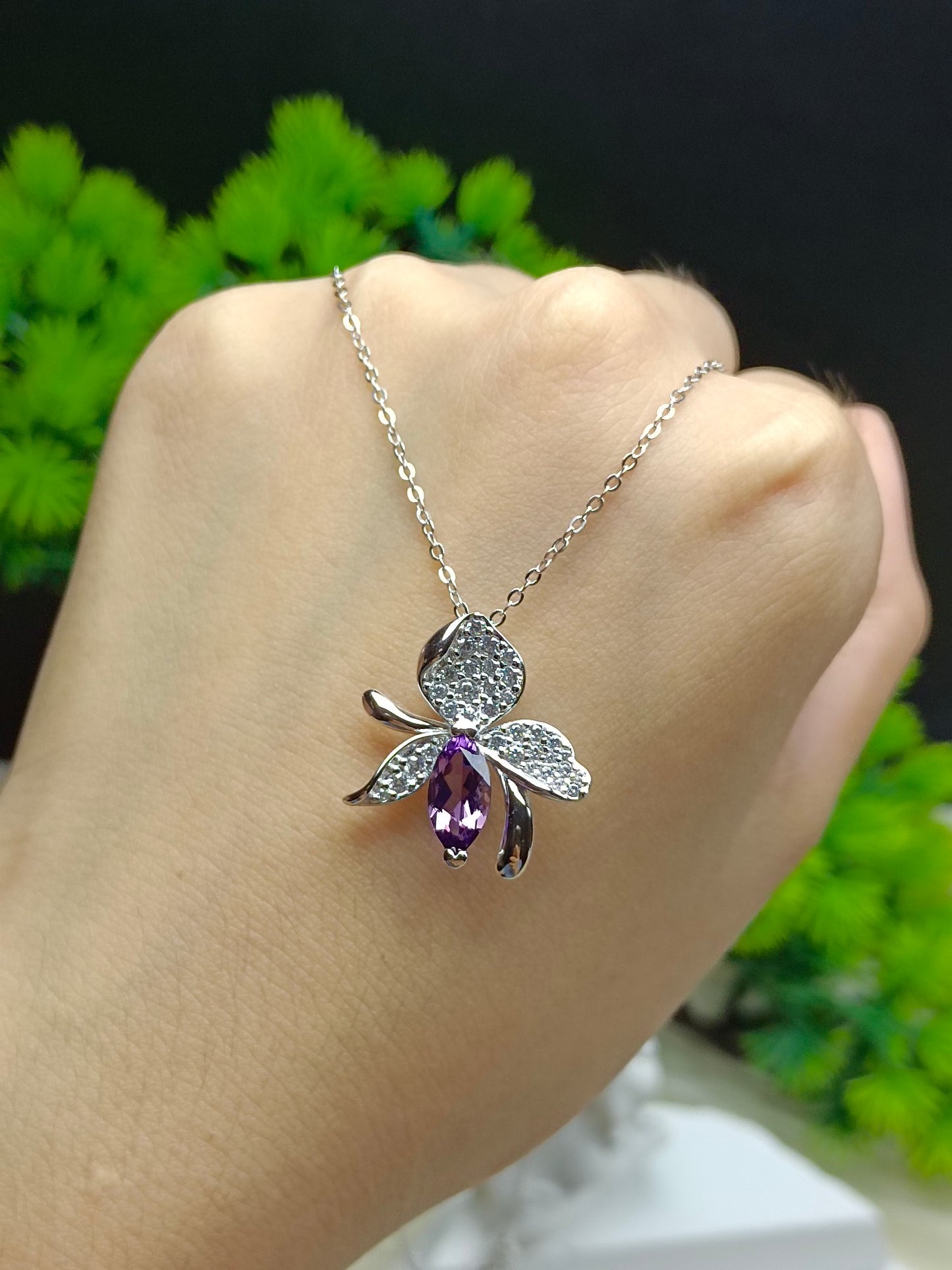 Eleganti gioielli con ciondolo giglio di ametista in argento sterling S925