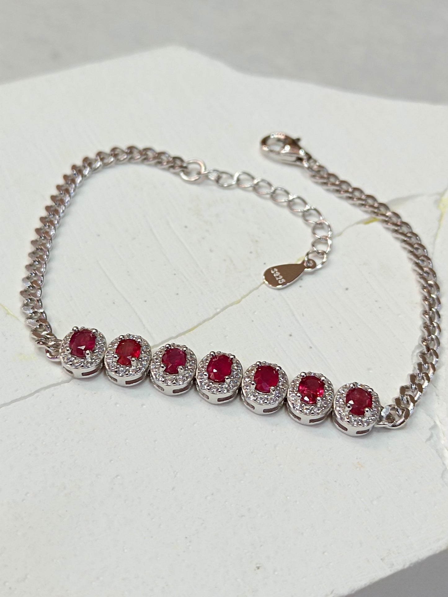 S925 zilveren fijn vakmanschap Ruby Pave armband - prachtige sieraden