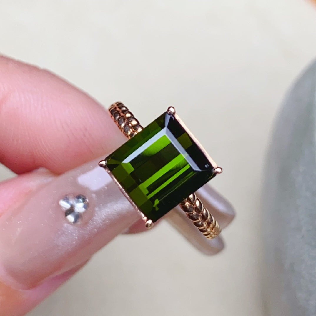 Luxury 18K Gold Bixbite Ring with Diamond Accents - Exclusive Jewelry Deal