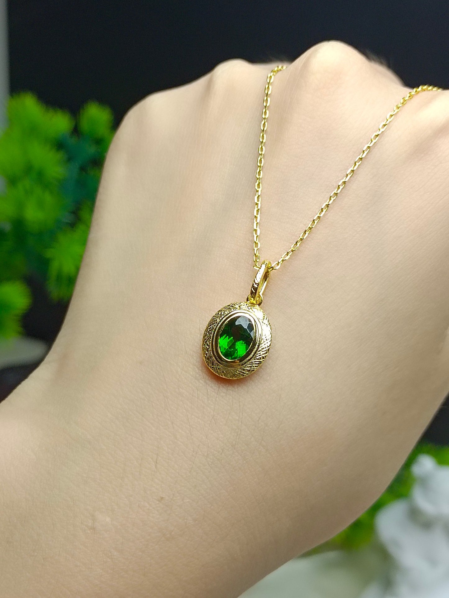 S925 Diopsideanheng i sterlingsølv med håndverk i 18K gull - fransk vintage domstolstil