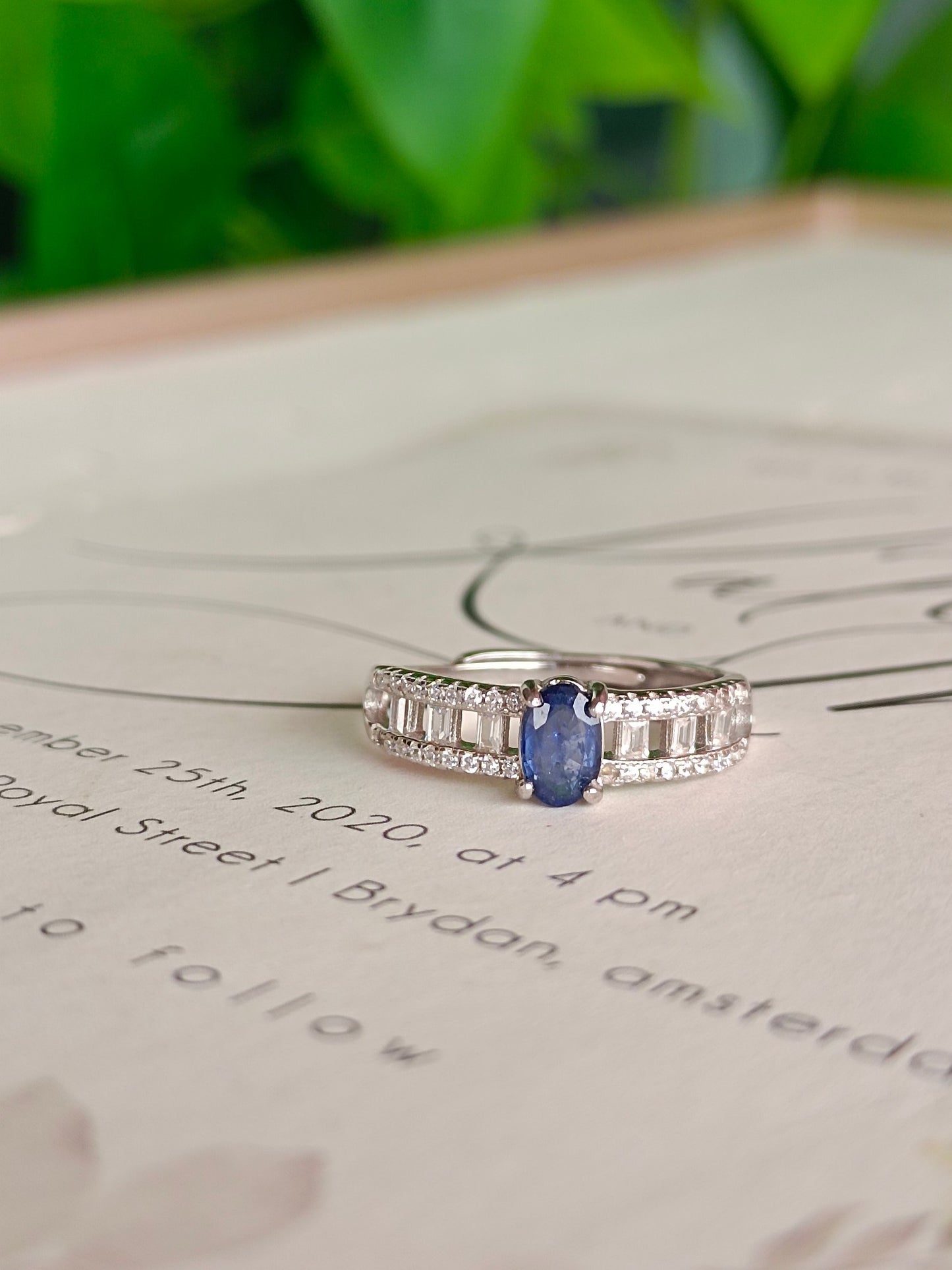 Naturlig safirring i S925 sølv - Elegante og trendy smykker