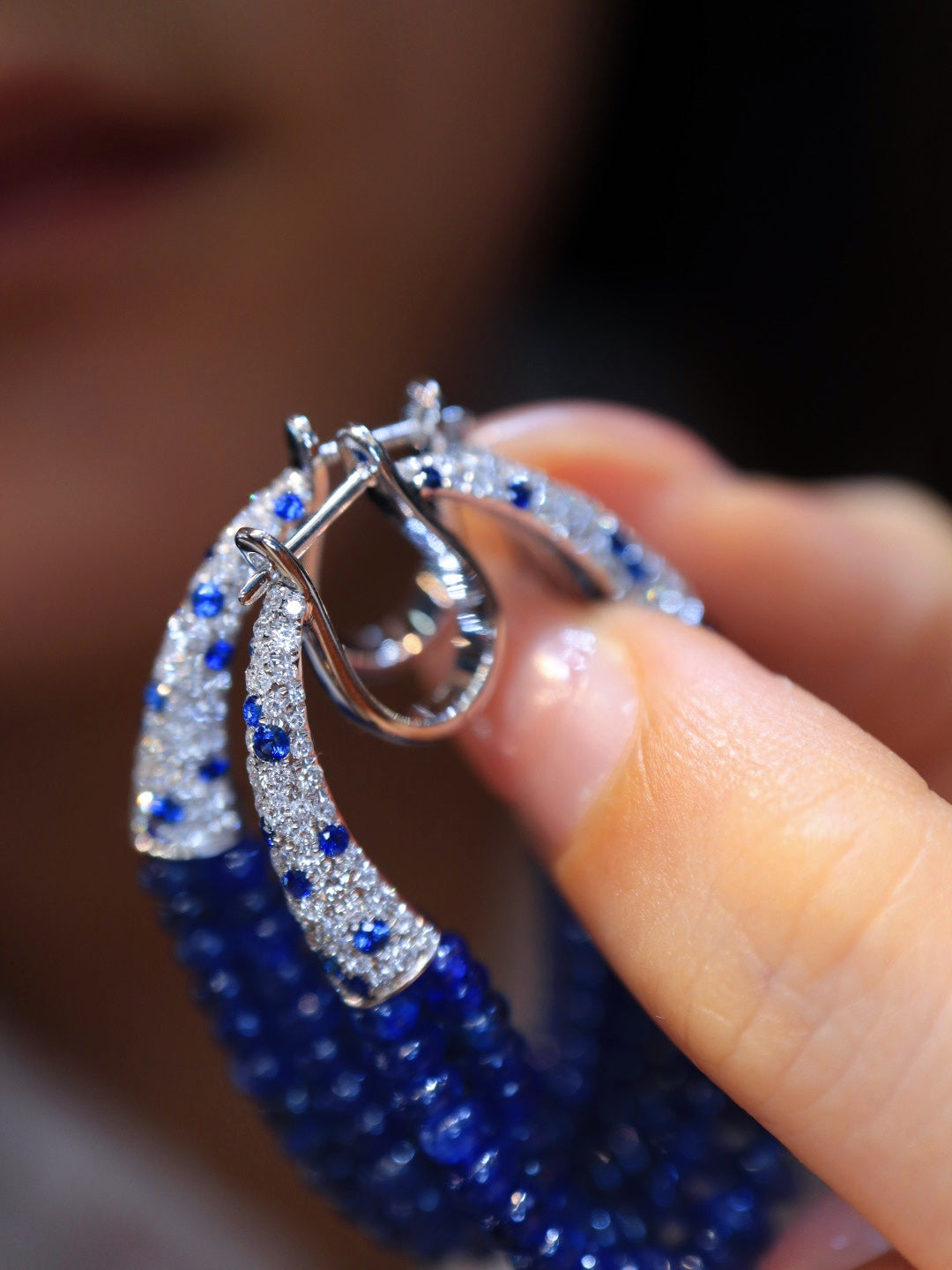 Eleganti orecchini con perline di abaco di zaffiro non riscaldati birmani gioielli