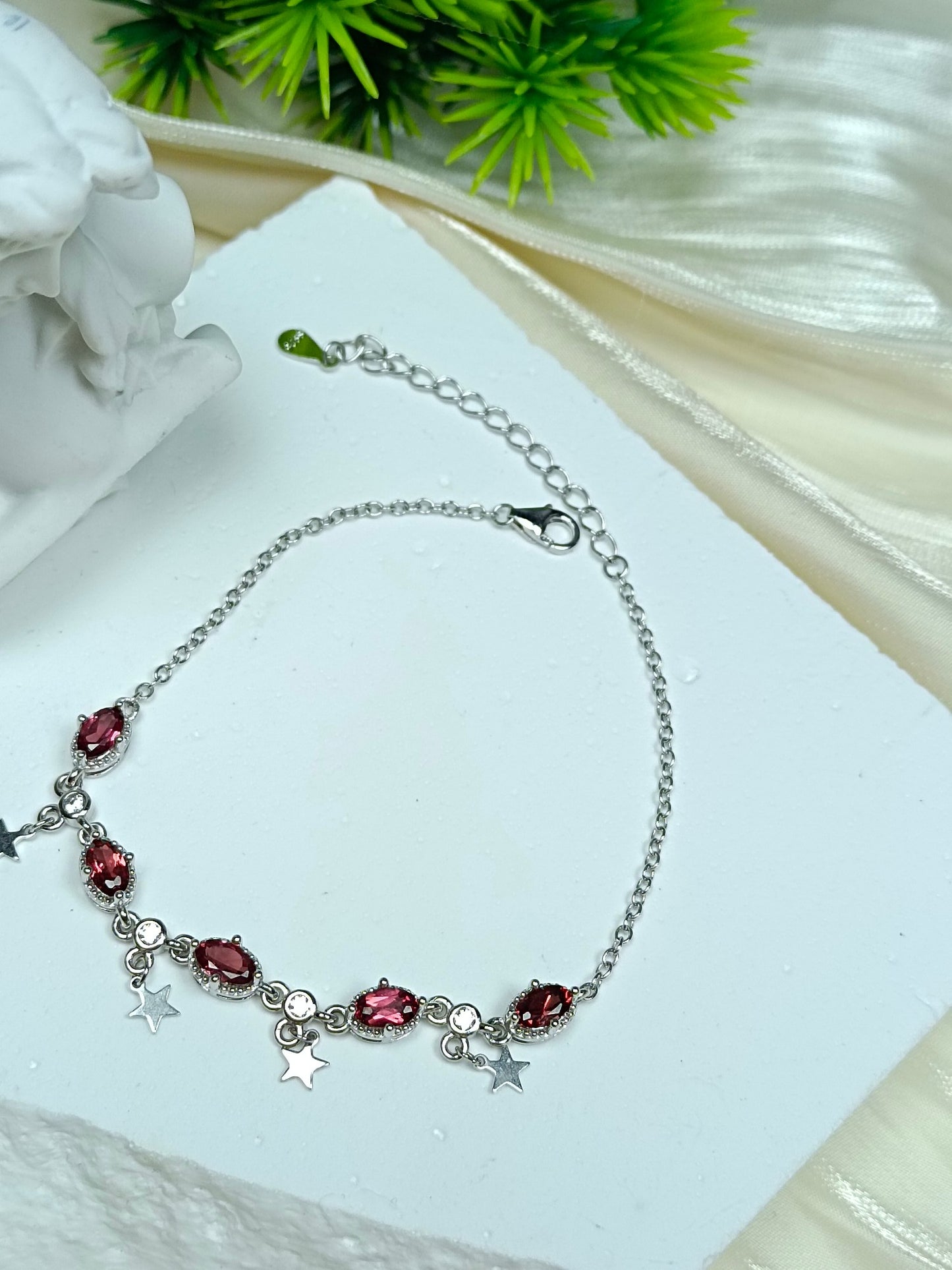 S925 Silver Embedded Garnet Star Bracelet - Wine Red Princess Style Minimalist Korean Jewelry