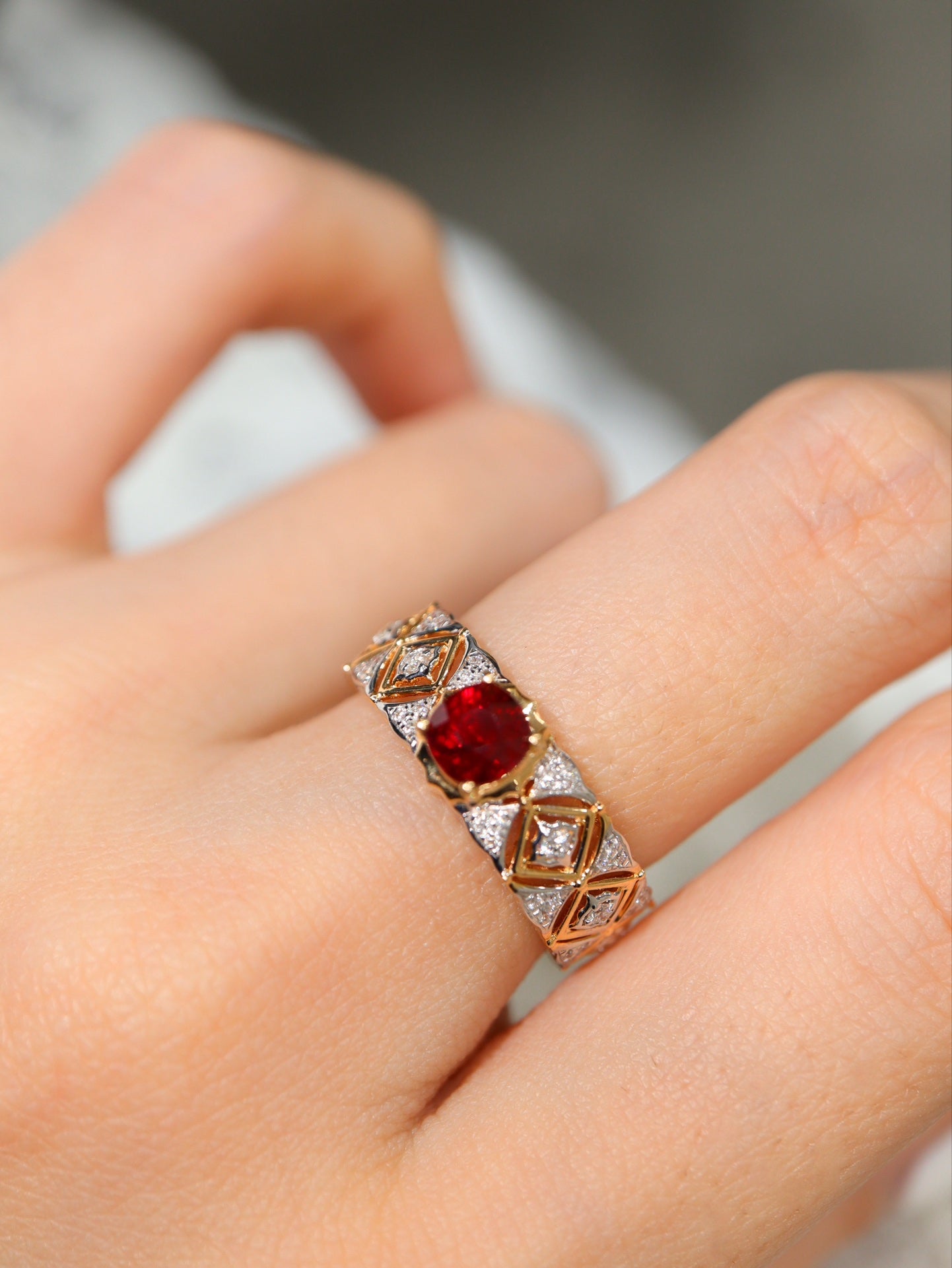 Breitbandring im Buccellati-Stil – ein jahrhundertealter klassischer Schmuck