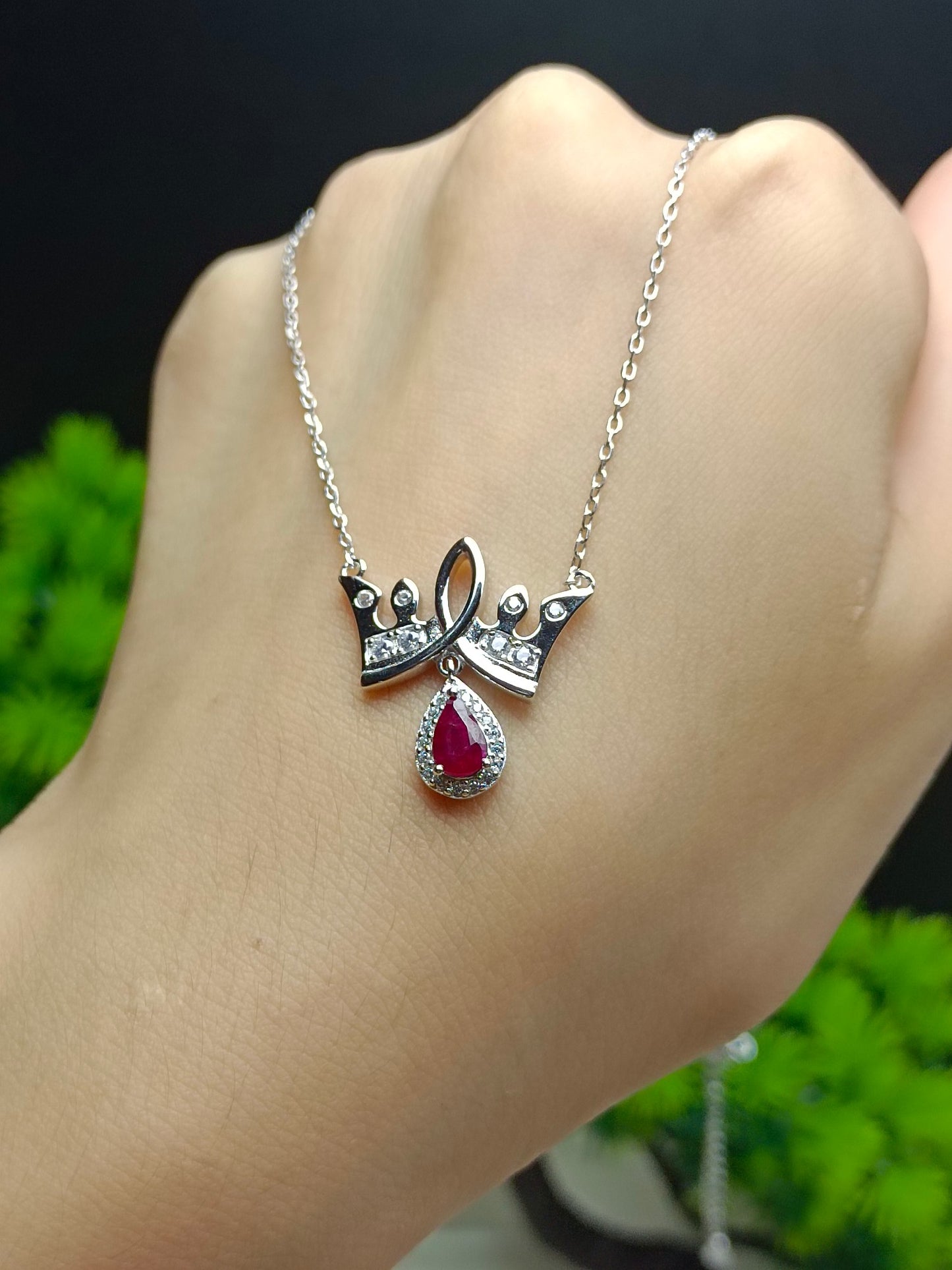Exquisite S925 Sterling Silver Ruby Crown Necklace with 18K Gold Craftsmanship - The Fugitive Princess Jewelry