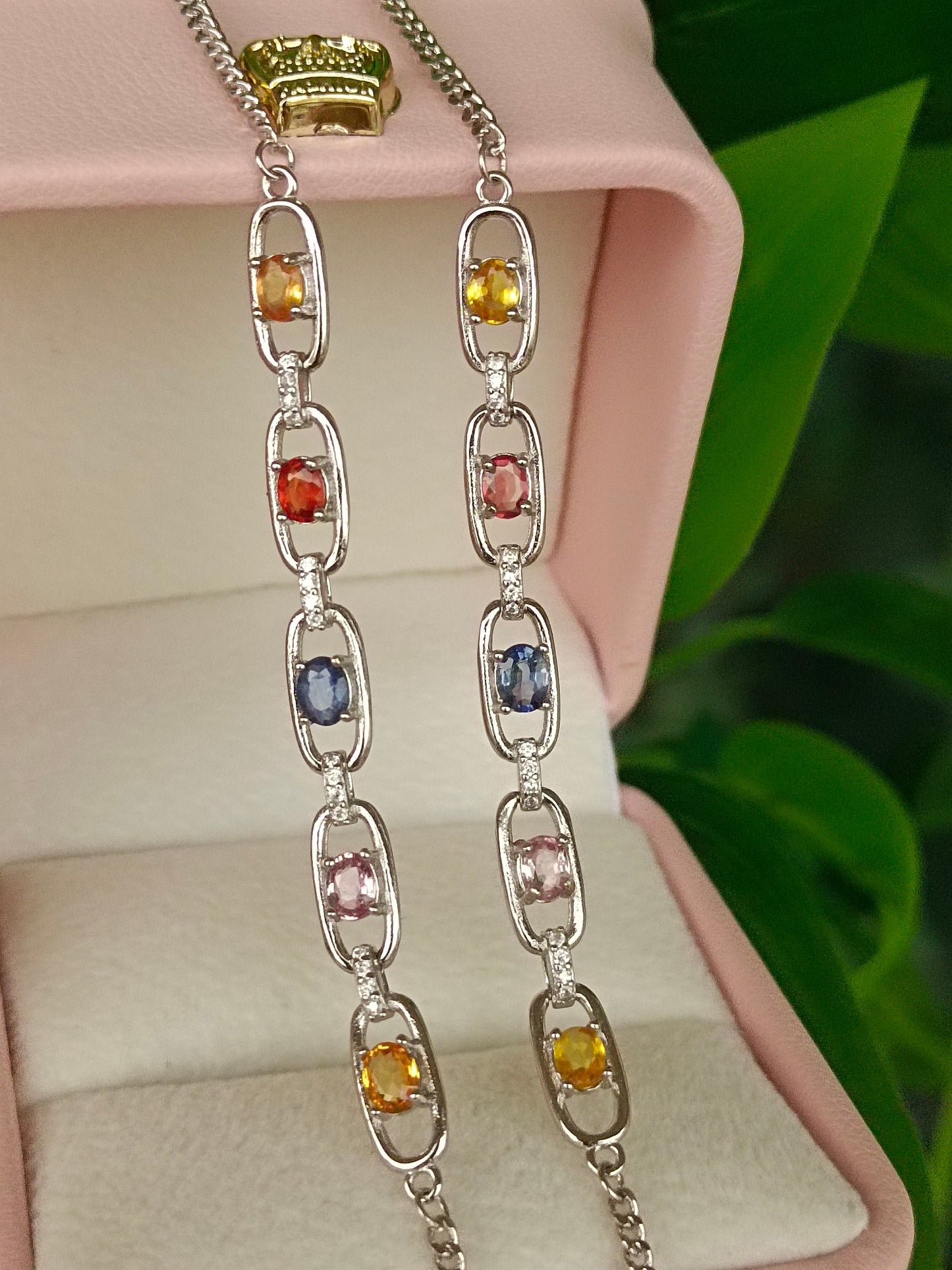 Natural Rainbow Sapphire Bracelet - Exquisite Jewelry for Every Occasion