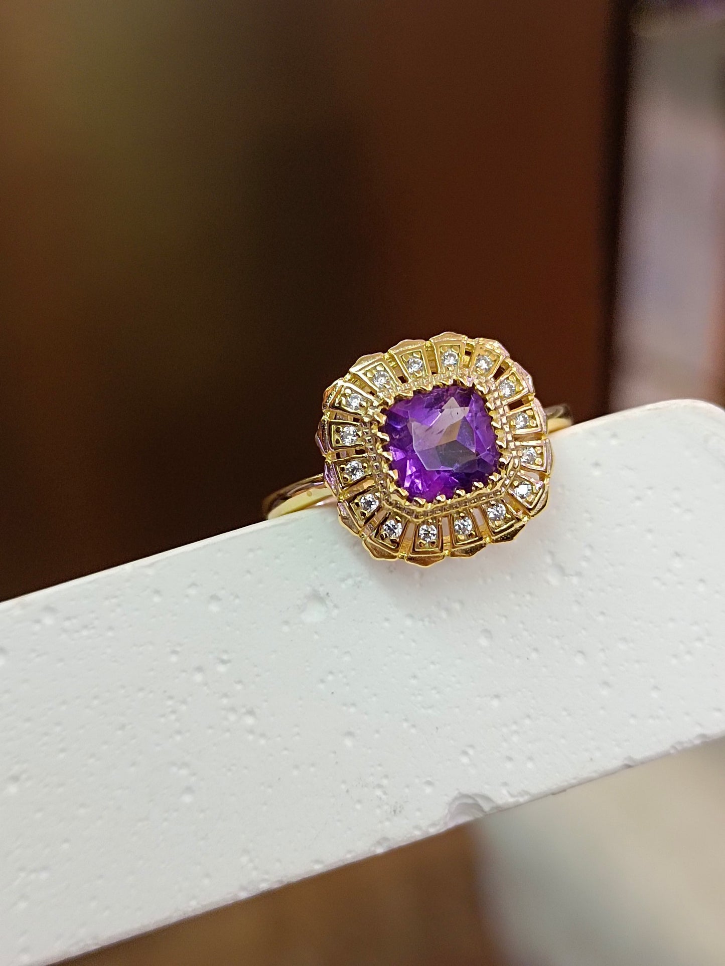 Elegant S925 Sterlingsølv innebygd ametystring - smykker for vår og sommer
