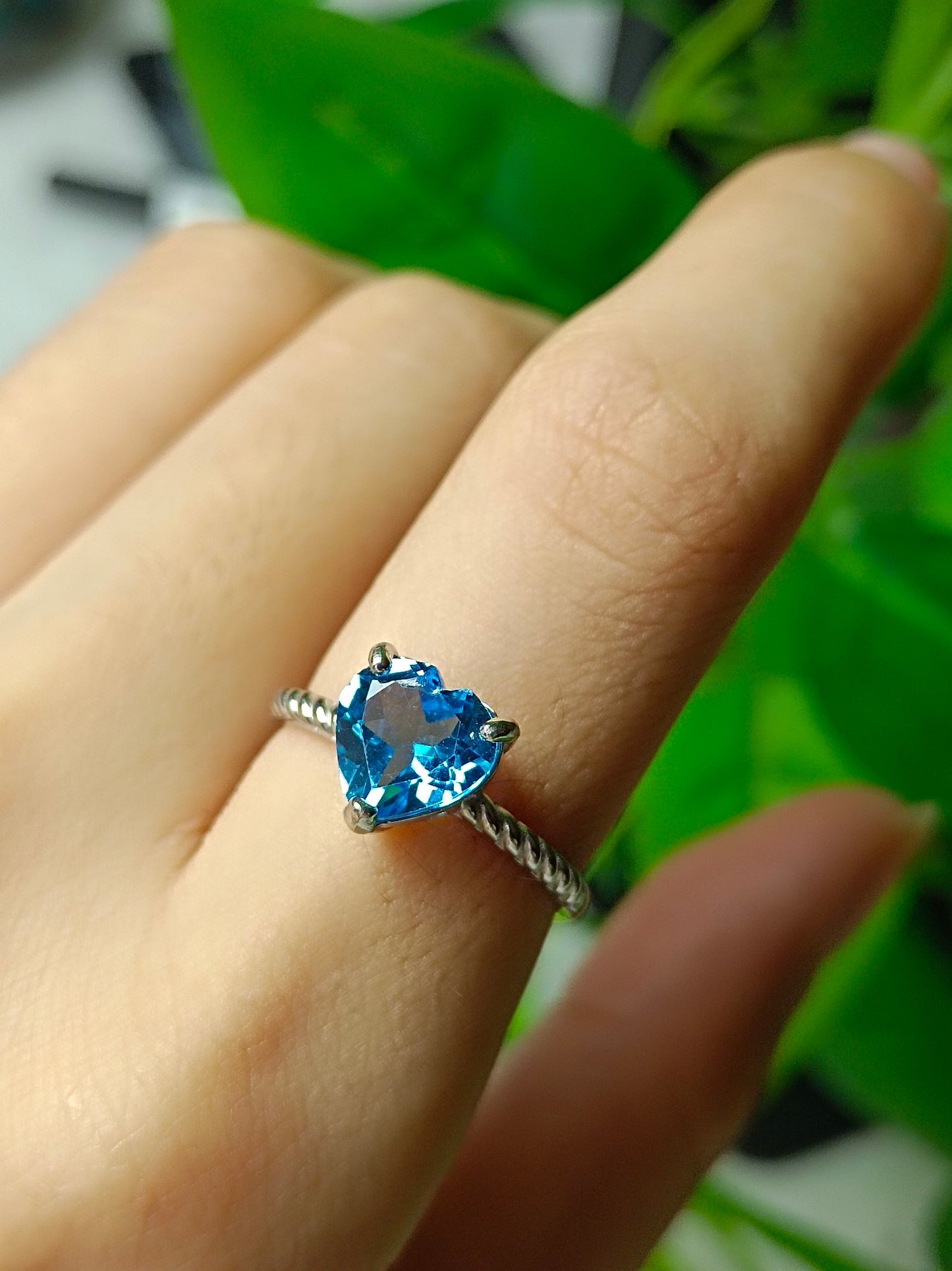 Mystic Blue Topaz Heart Ring - Premium Swiss Quality smykker