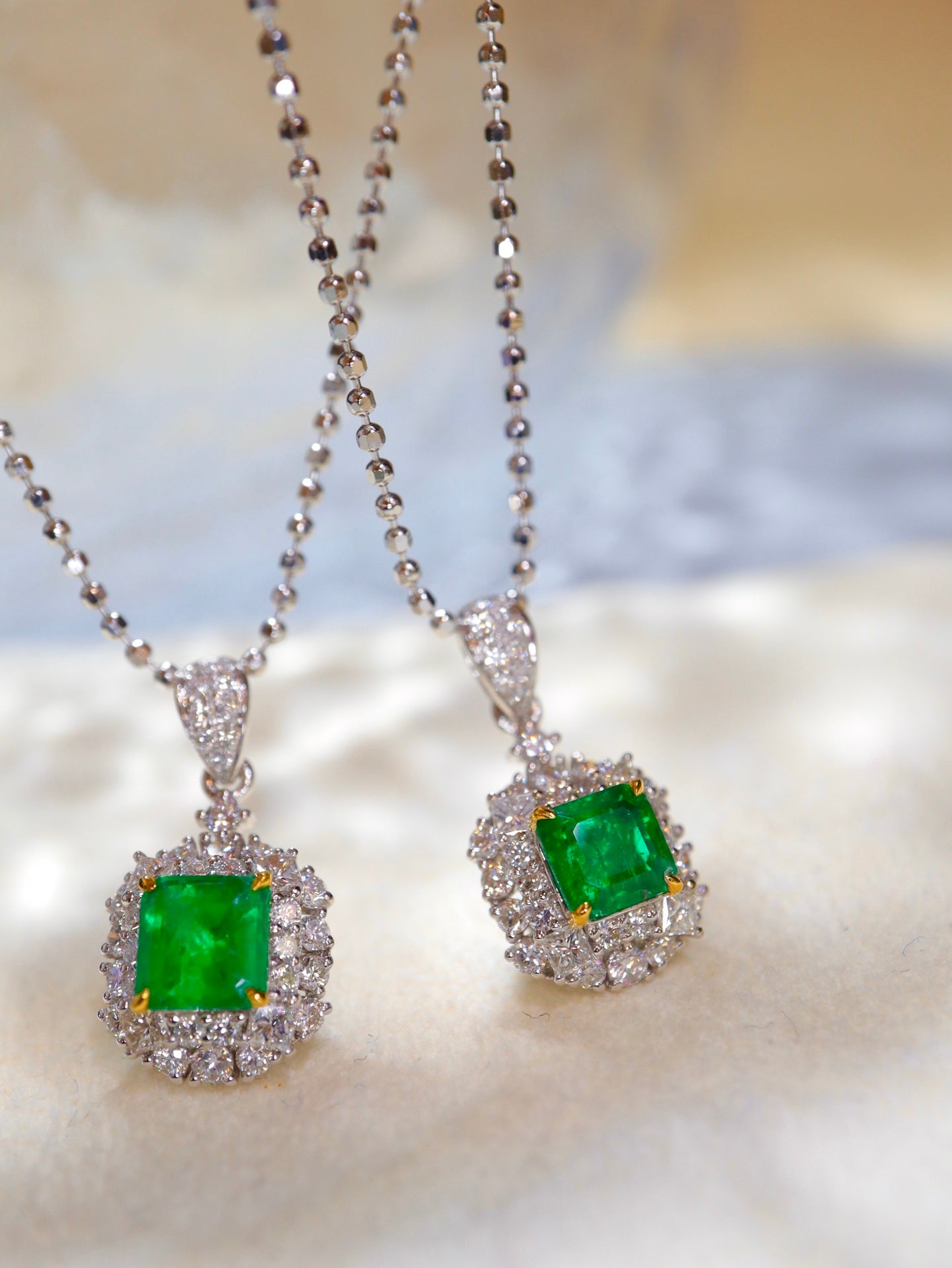 Colgante de esmeralda Panjshir: una pieza de joyería fina versátil