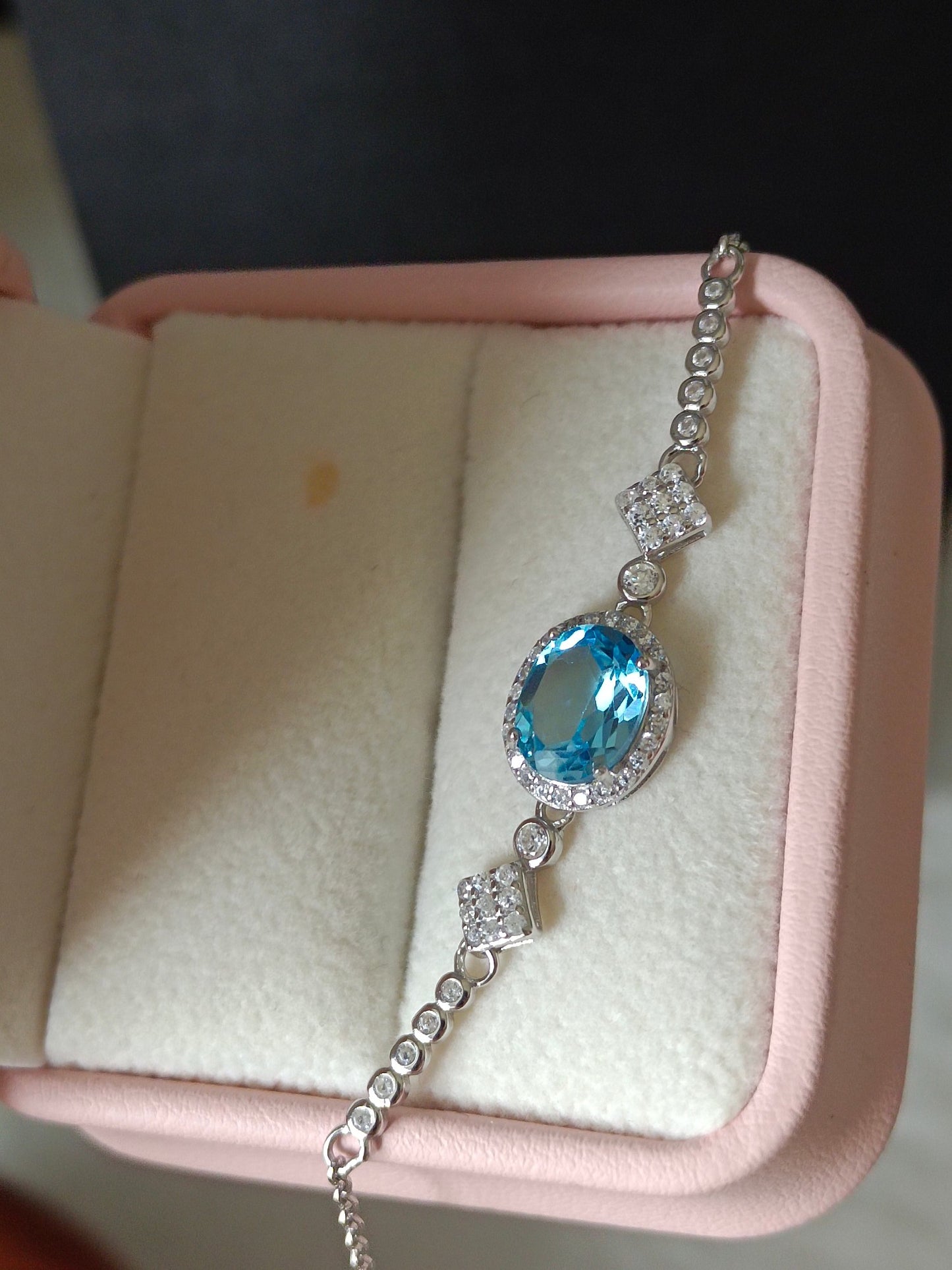 Natural Swiss Blue Topaz Bracelet - Jewelry for a Refreshing Summer Look